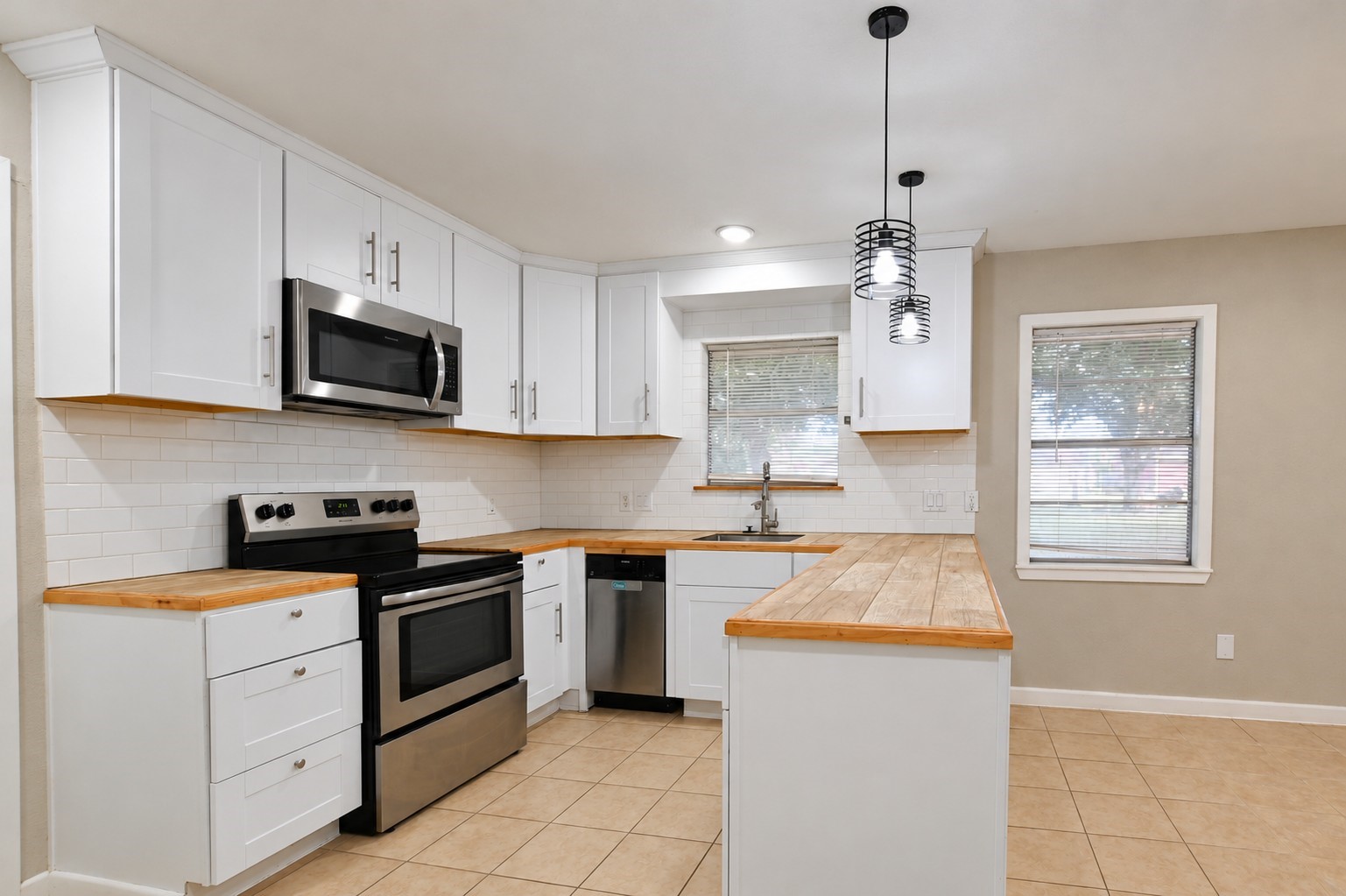 102 S Noble Road, Texas City, TX 77591