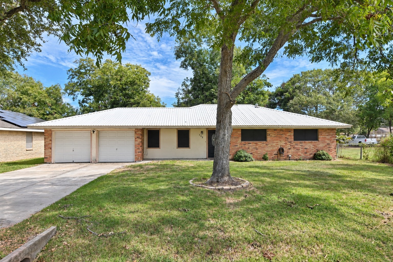 102 S Noble Road, Texas City, TX 77591