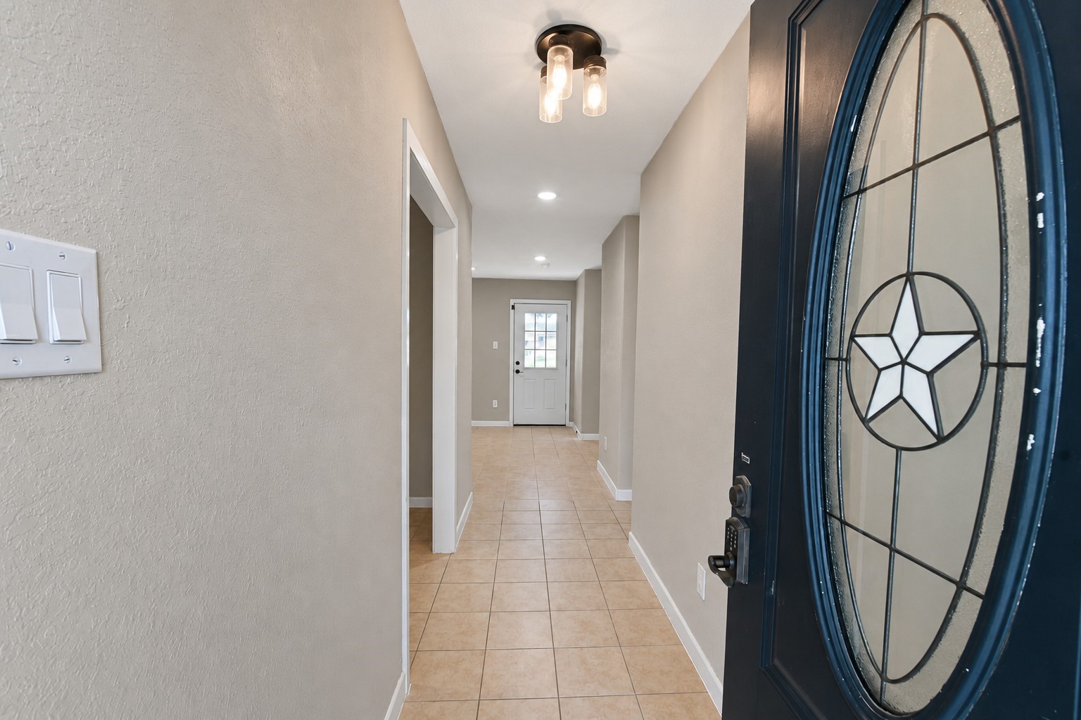 102 S Noble Road, Texas City, TX 77591
