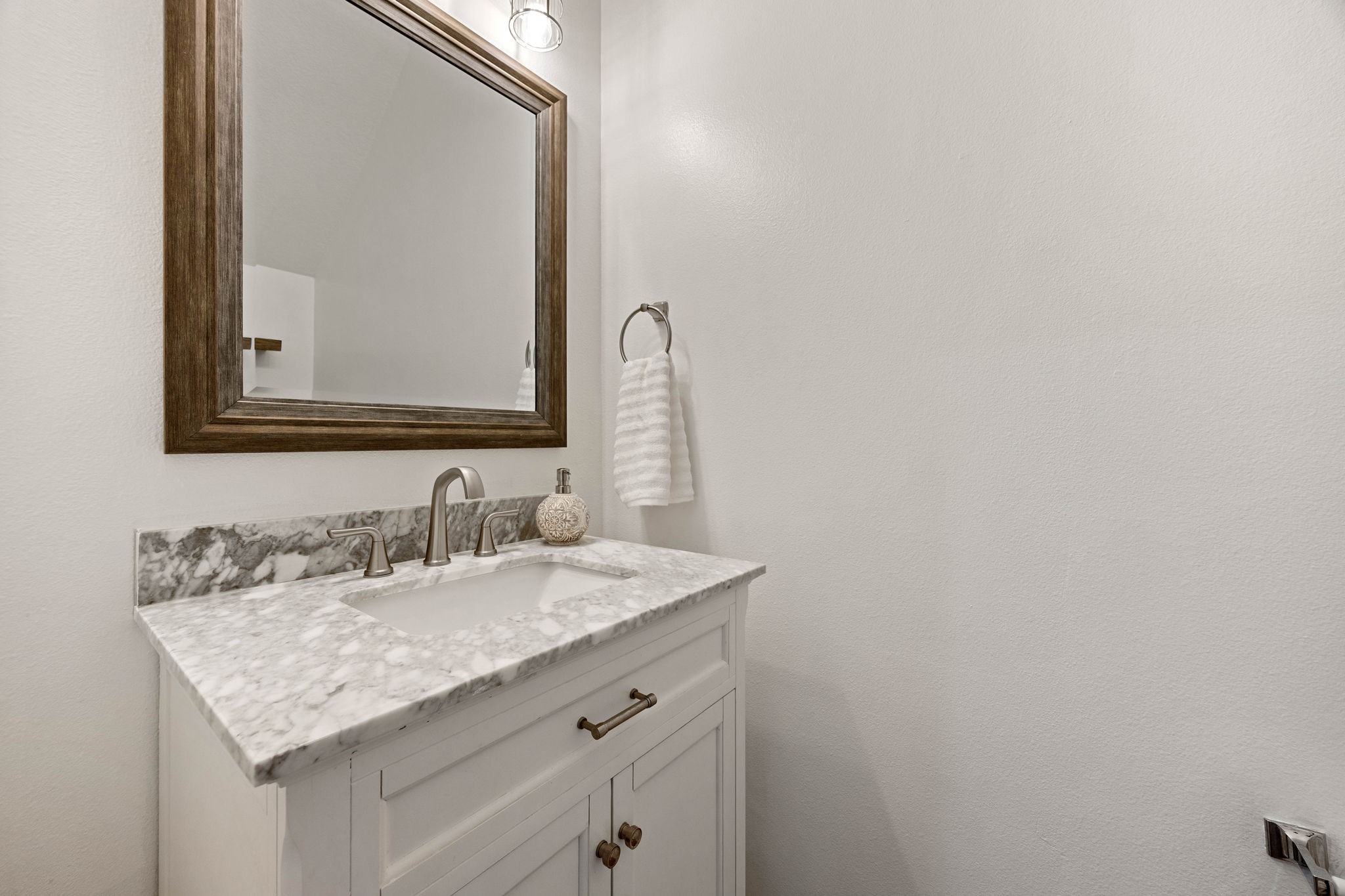 Additional powder bathroom for guests.
