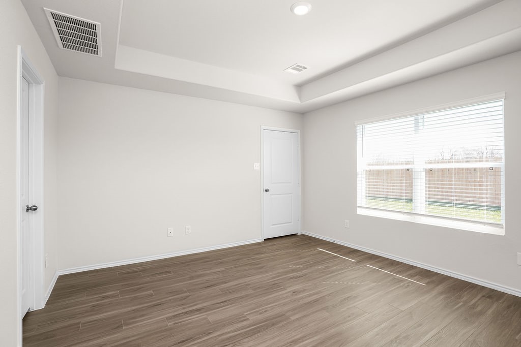 Photos may be representative of the floor plan and not the exact home. Finishes, layout, and features of the actual property for lease may vary.
