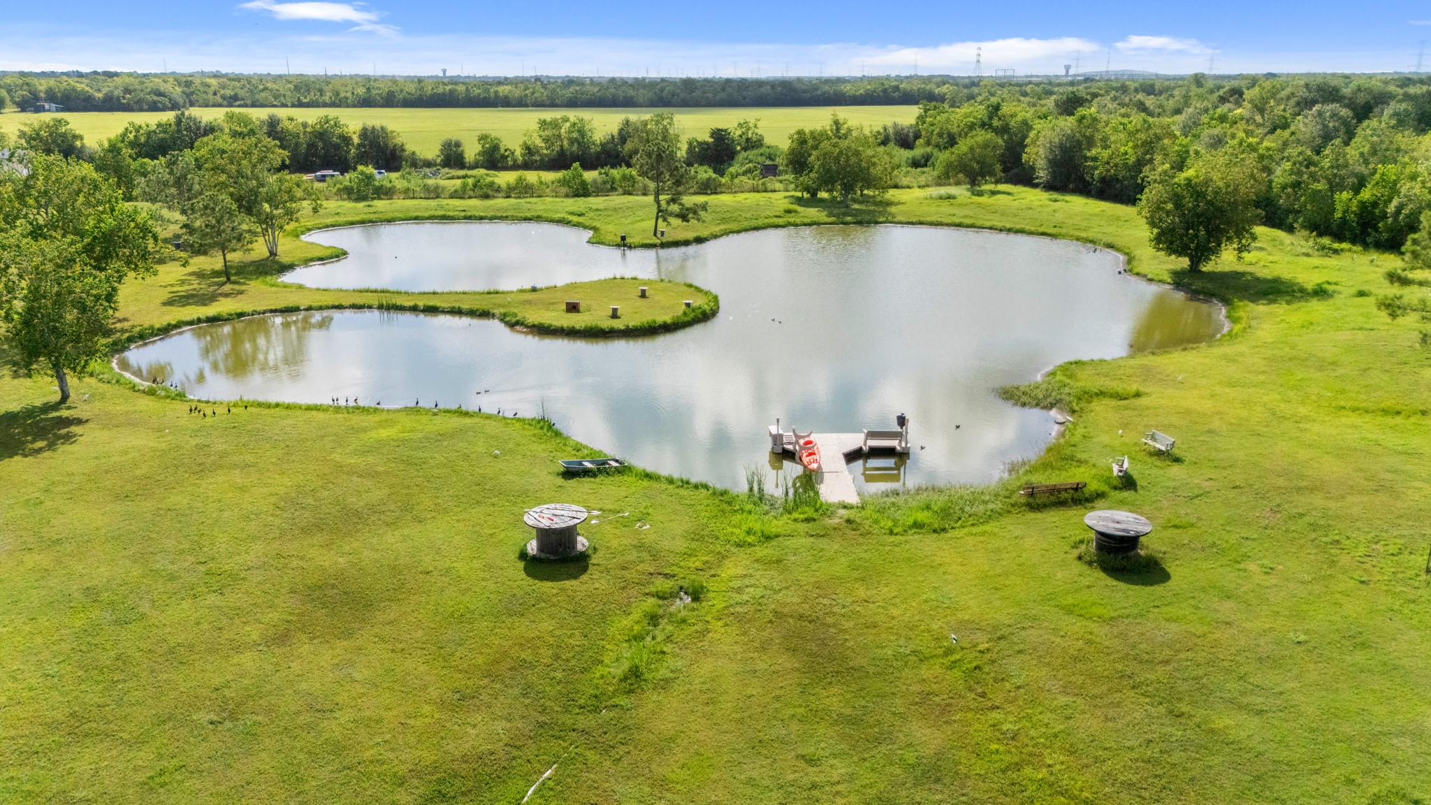 2576 County Road 144, Alvin, TX 77511 2576 County Road 144, Alvin, TX 77511