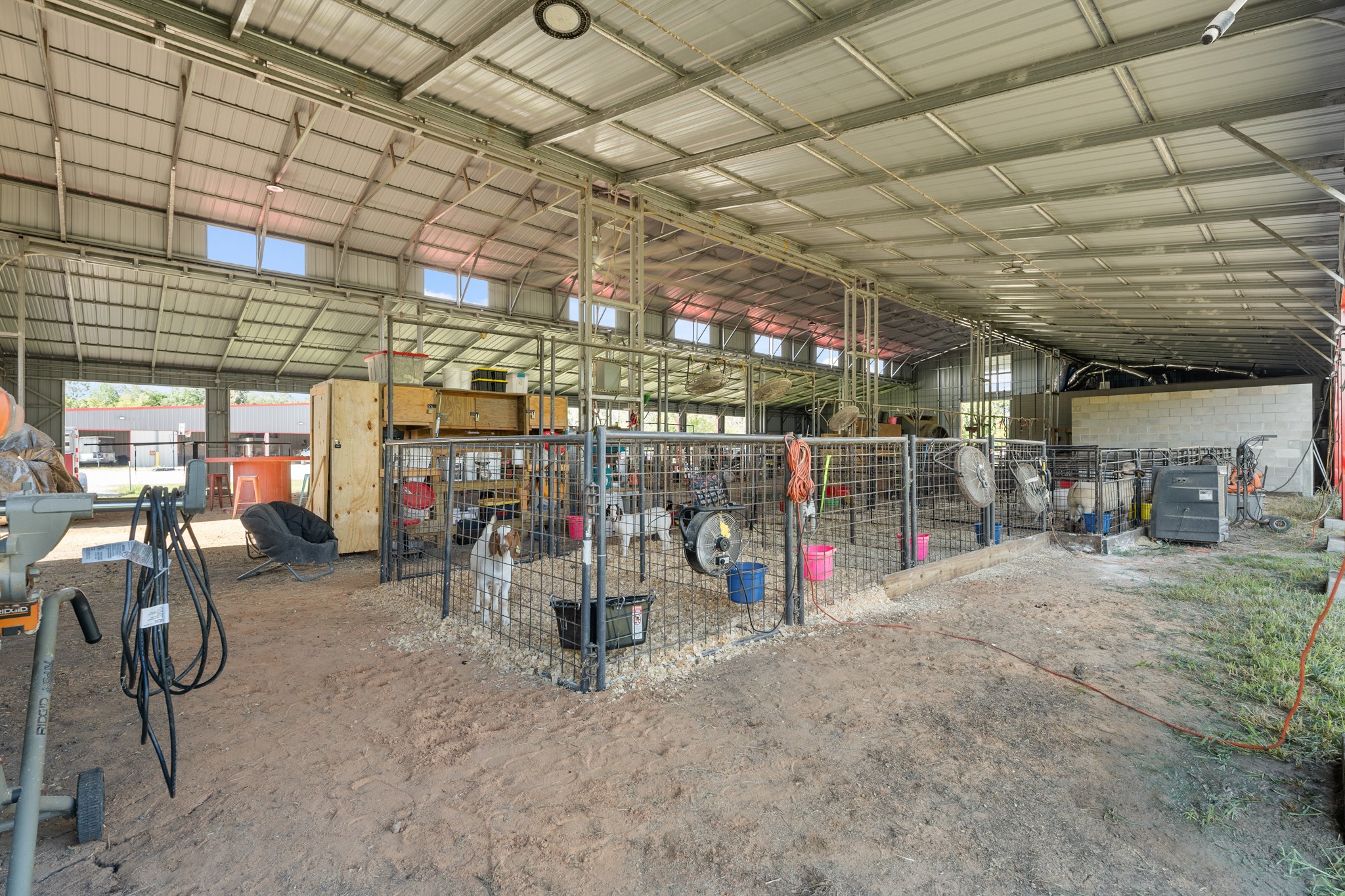 2576 County Road 144, Alvin, TX 77511