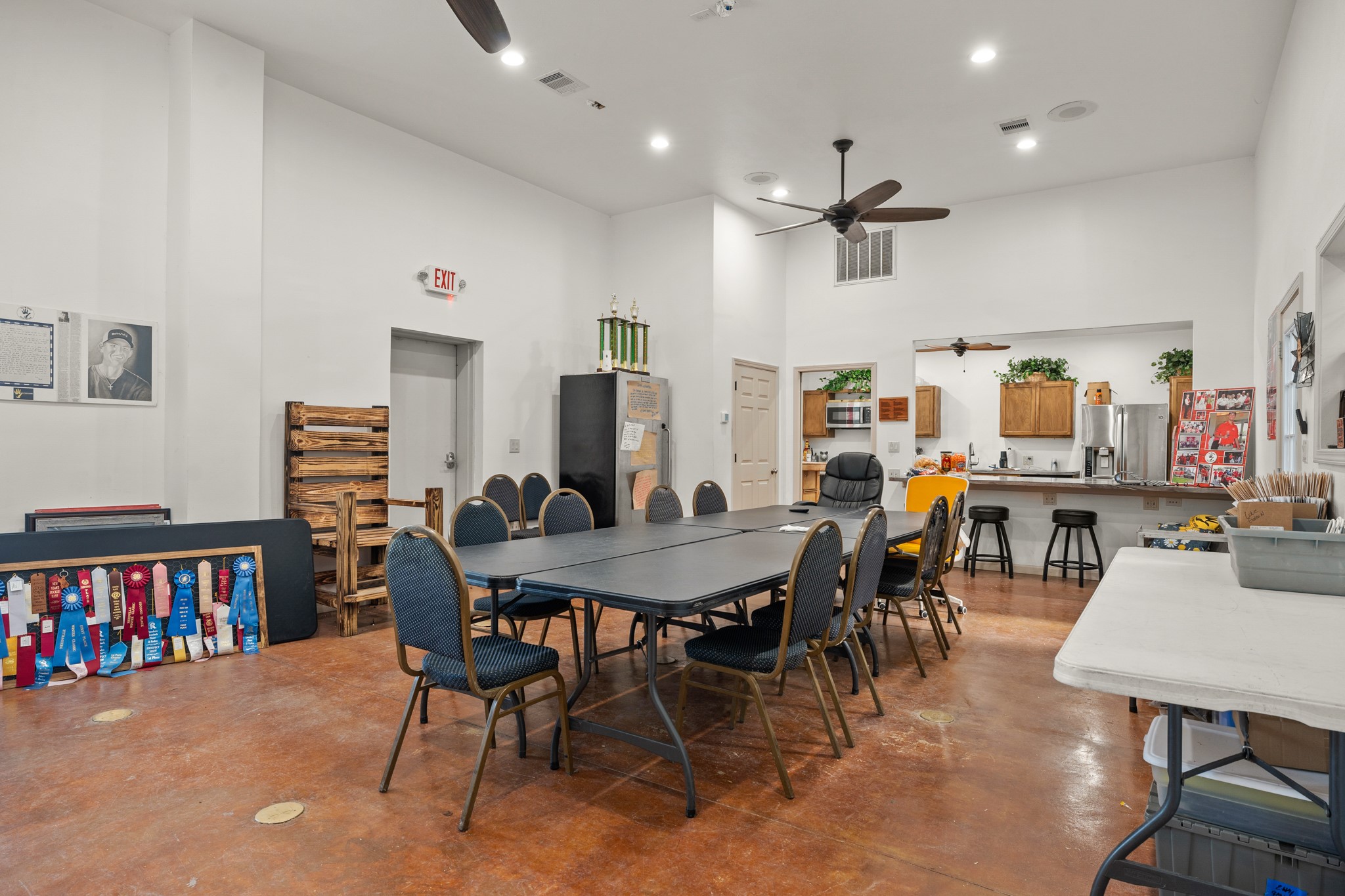 2576 County Road 144, Alvin, TX 77511