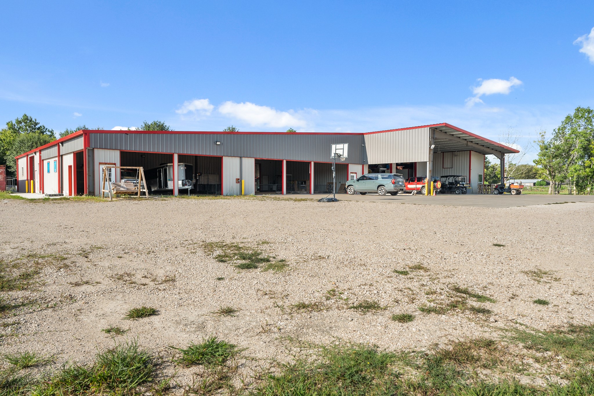 2576 County Road 144, Alvin, TX 77511