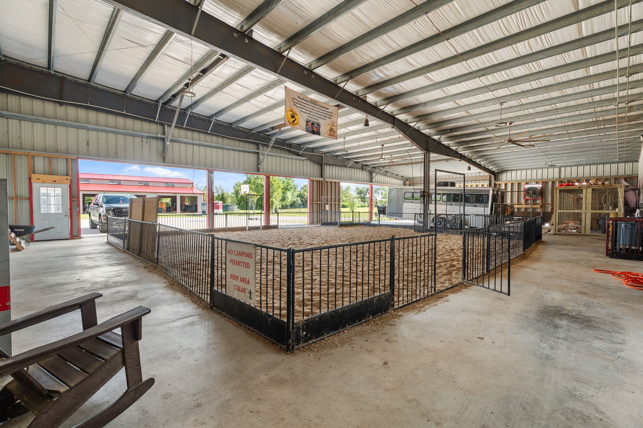 2576 County Road 144, Alvin, TX 77511