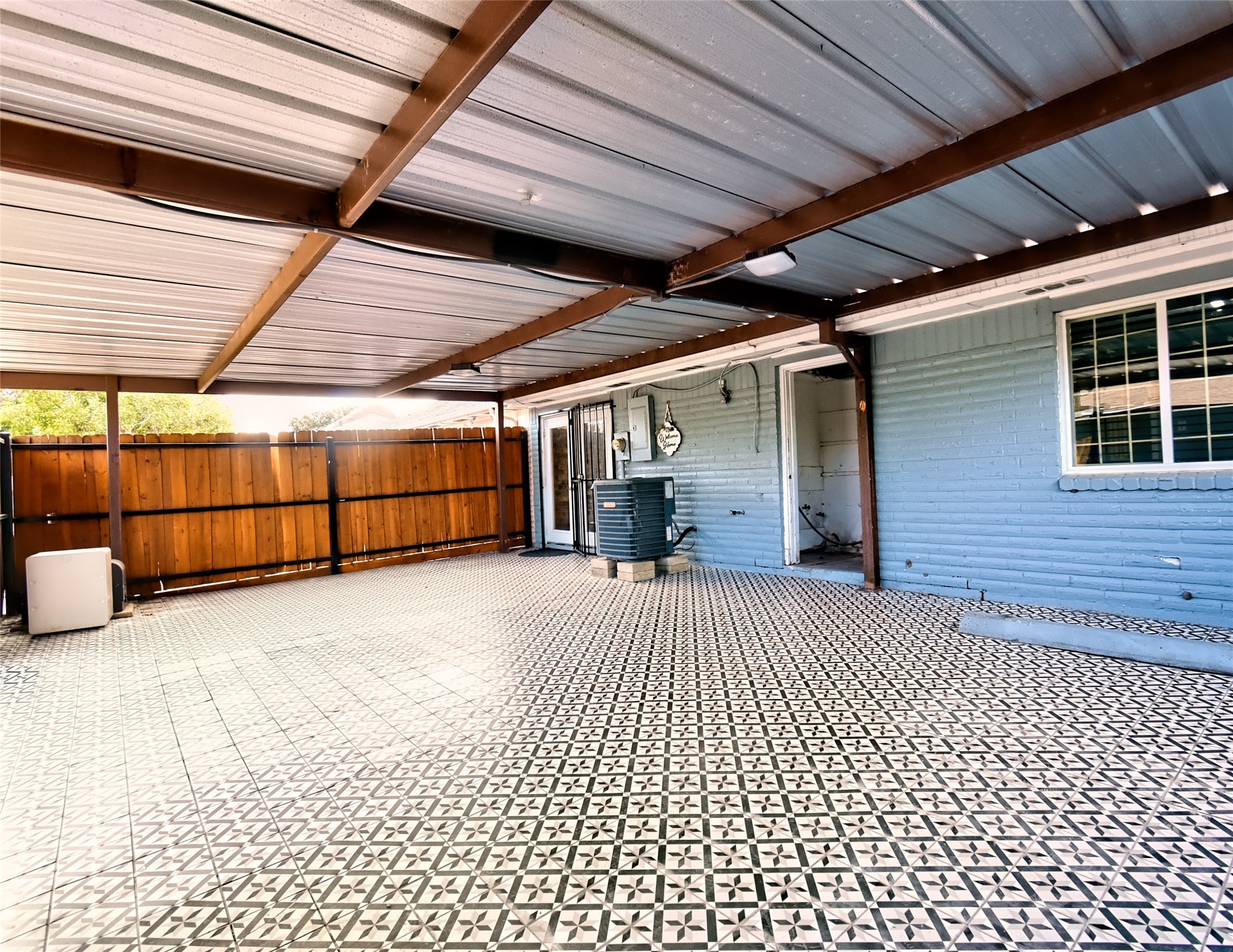 7325 Cook Road, Houston, TX 77072