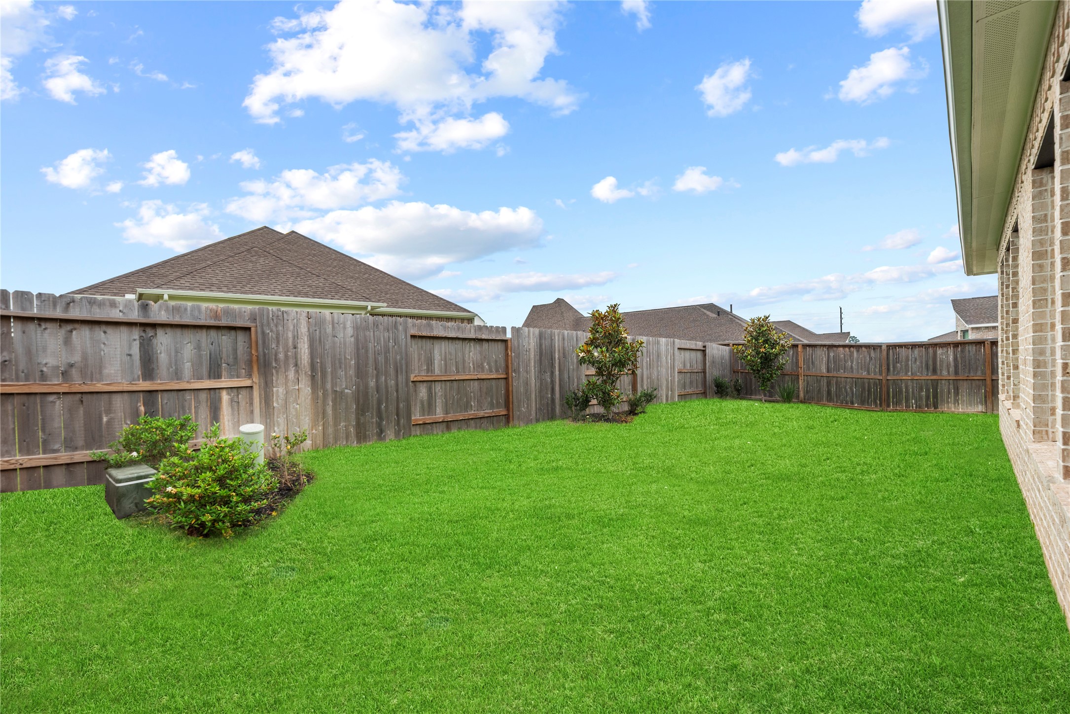 1253 Wandering Brook Street, Magnolia, TX 77354