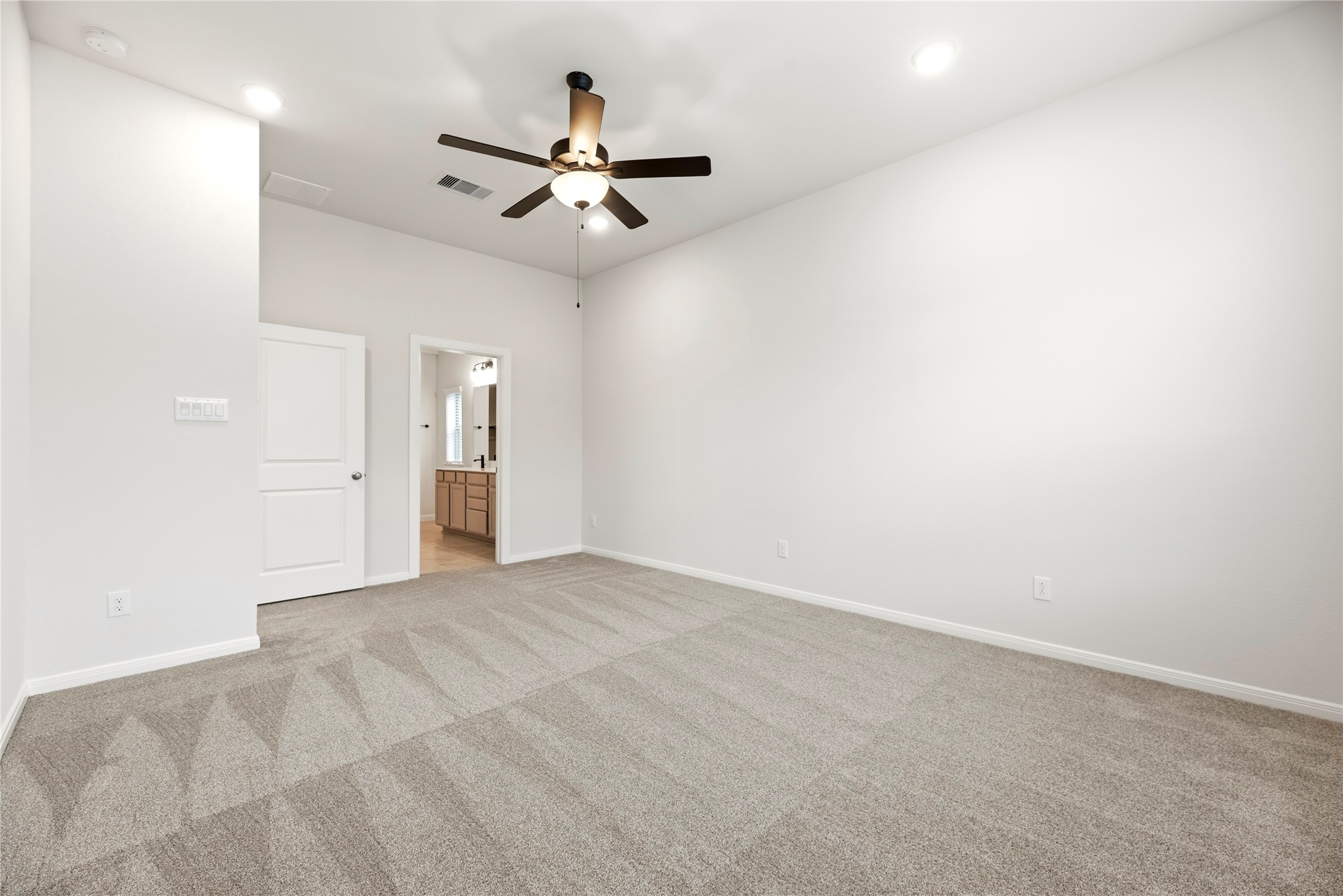 1253 Wandering Brook Street, Magnolia, TX 77354