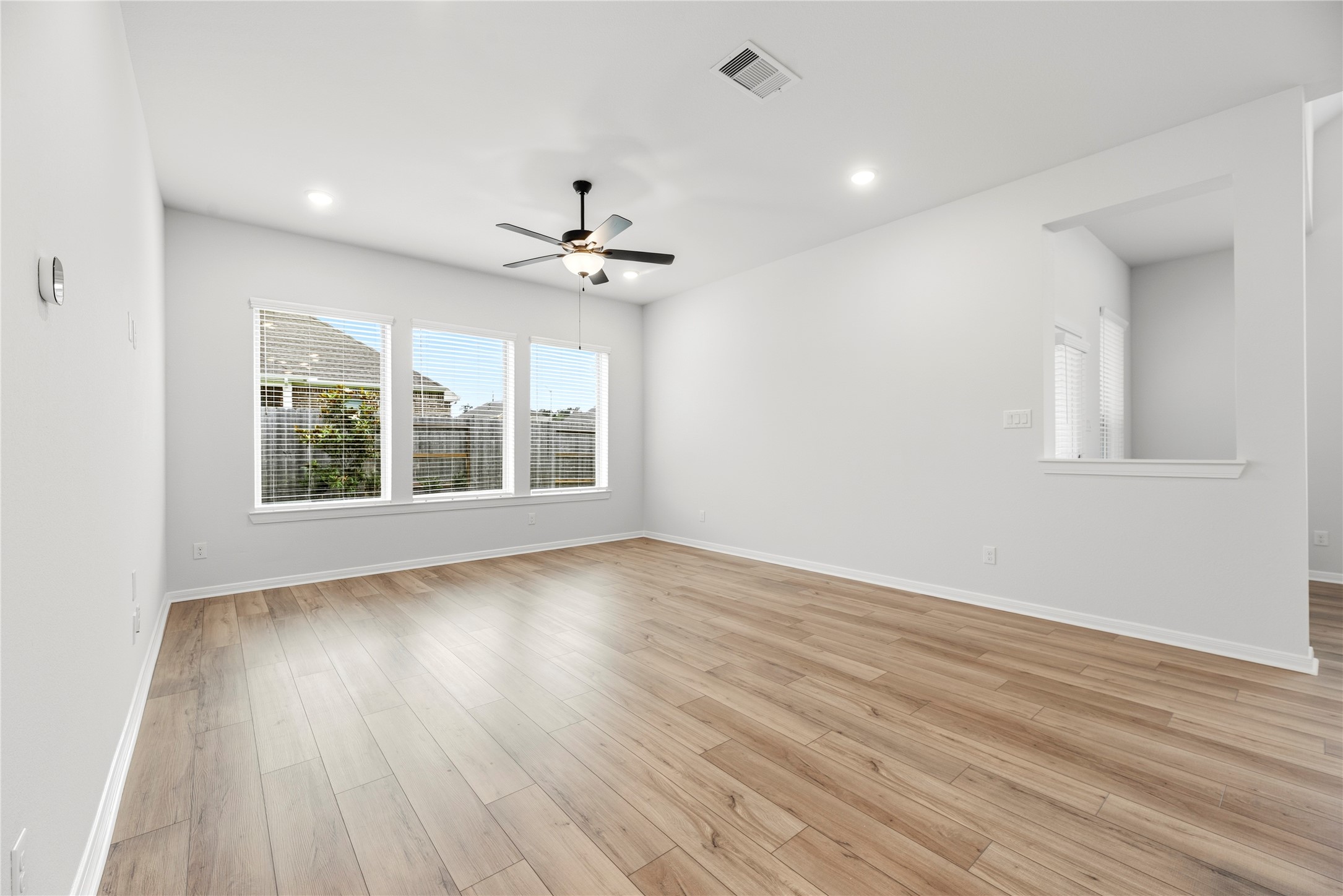 1253 Wandering Brook Street, Magnolia, TX 77354
