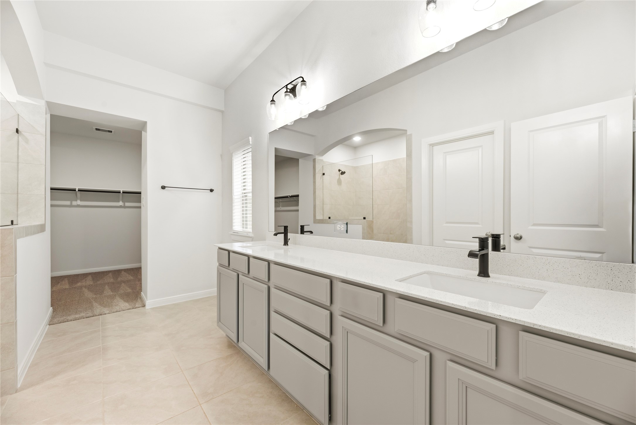 1253 Wandering Brook Street, Magnolia, TX 77354