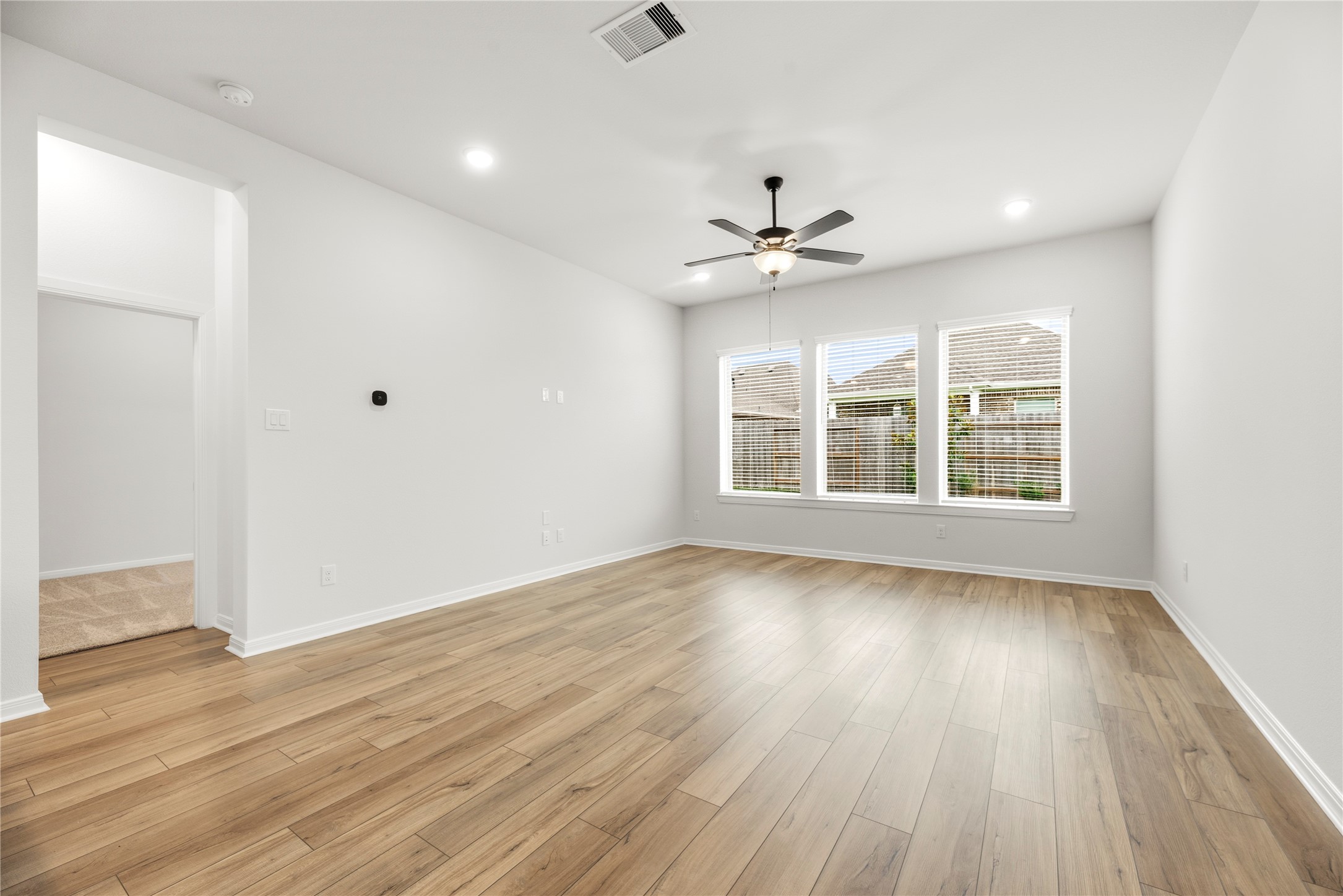 1253 Wandering Brook Street, Magnolia, TX 77354