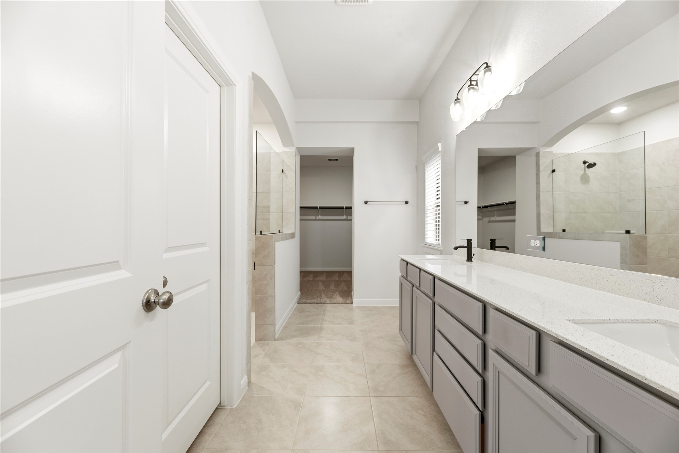 1253 Wandering Brook Street, Magnolia, TX 77354