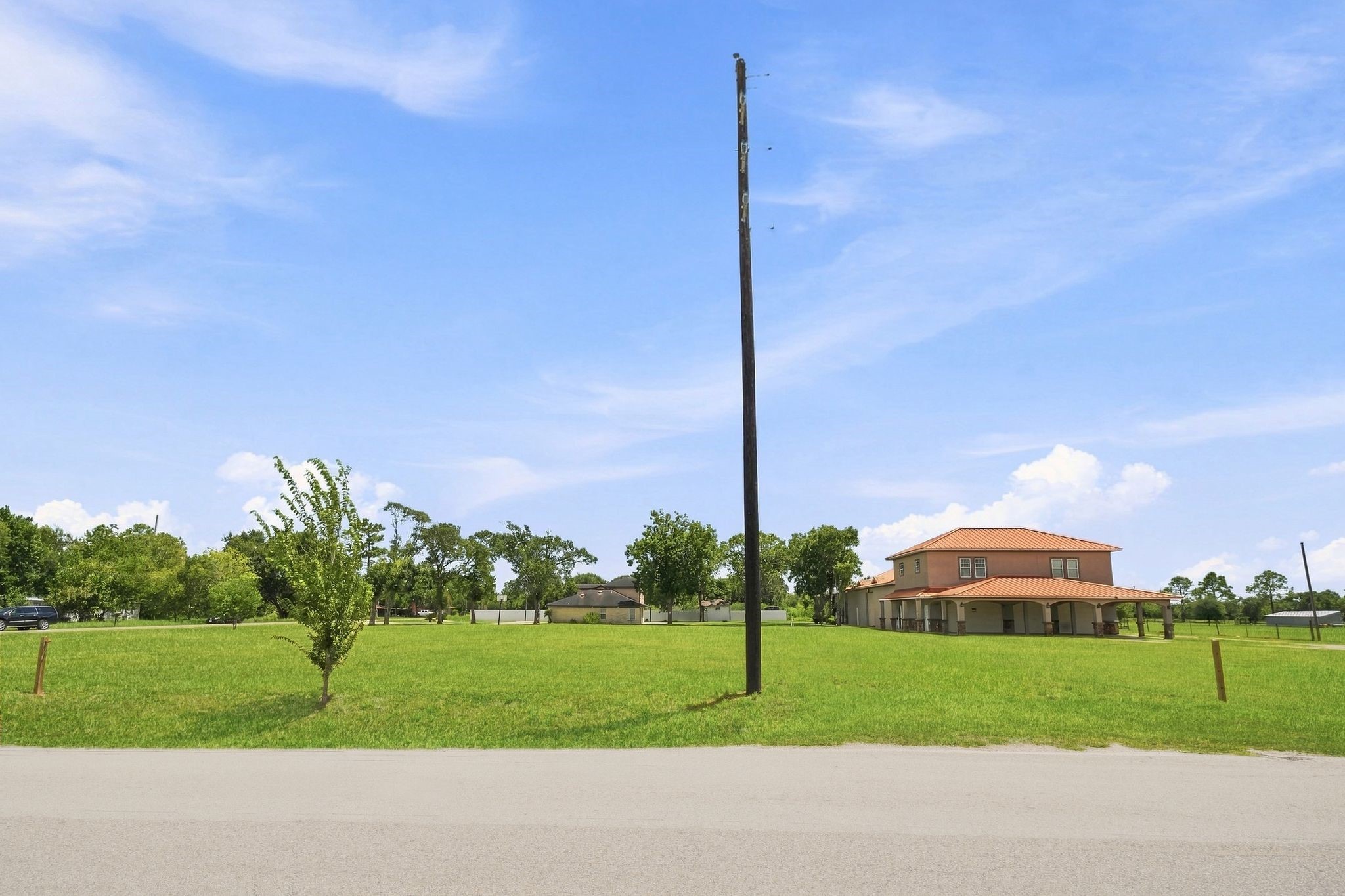 5930 County Road 396, Alvin, TX 77511