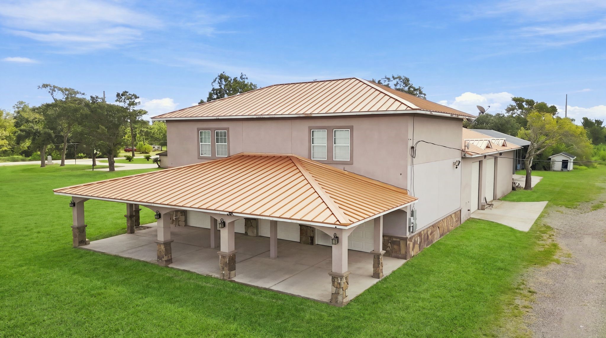 5930 County Road 396, Alvin, TX 77511