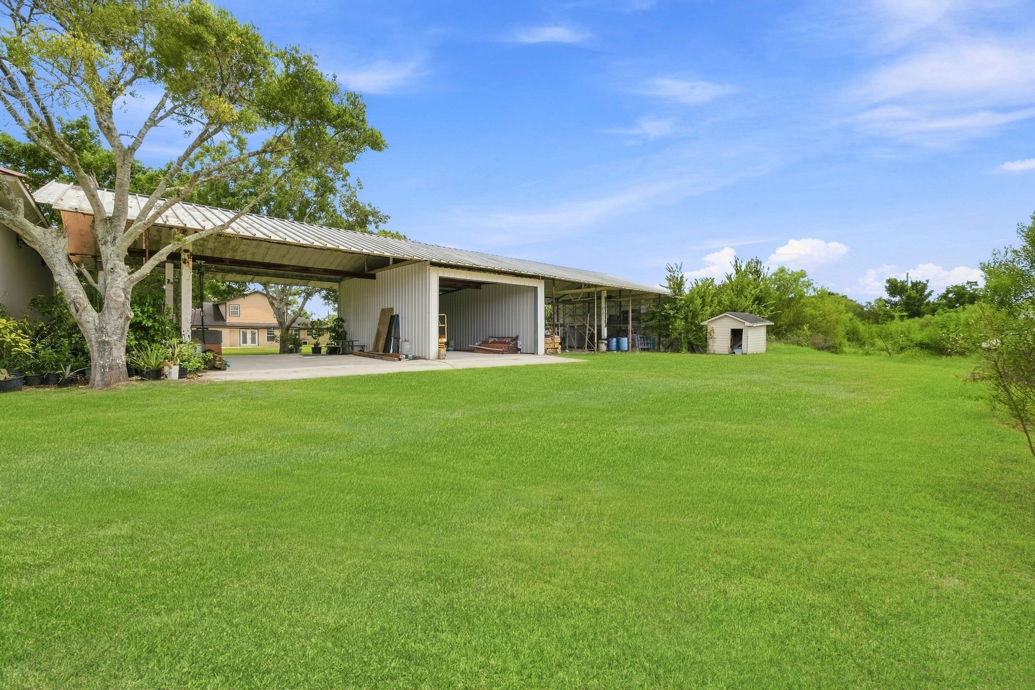 5930 County Road 396, Alvin, TX 77511