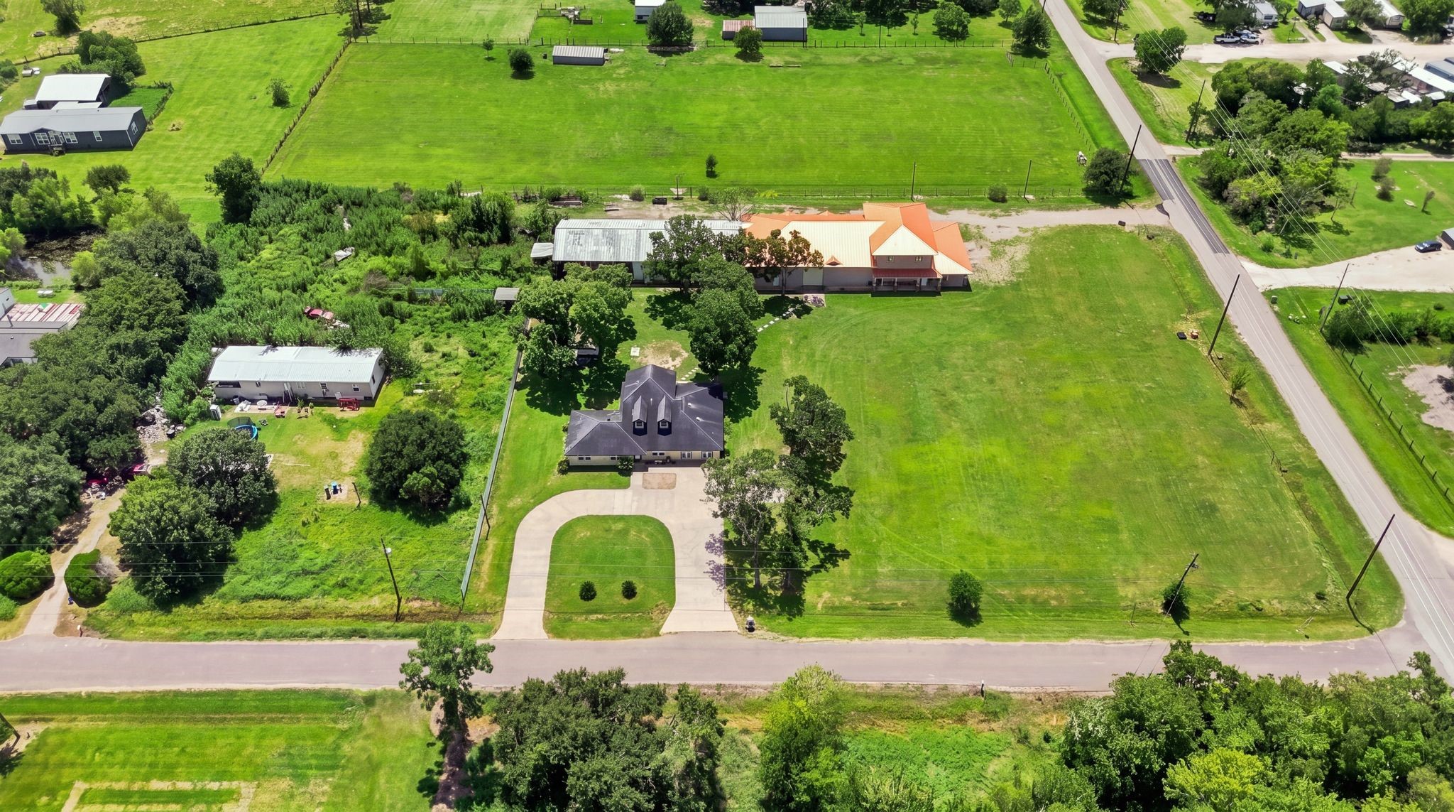 5930 County Road 396, Alvin, TX 77511 5930 County Road 396, Alvin, TX 77511