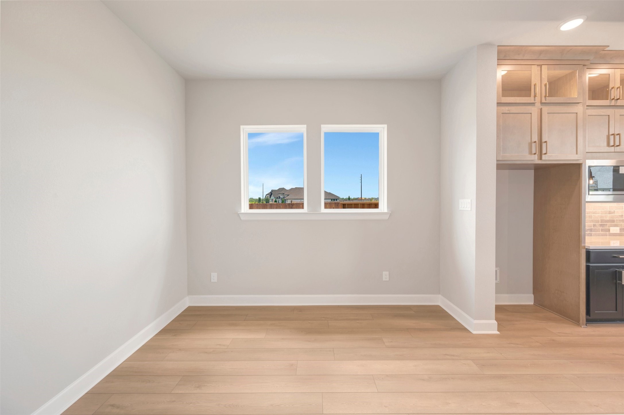 Photo does not represent actual home options and selection. Ask Sales consultant for specific selections.