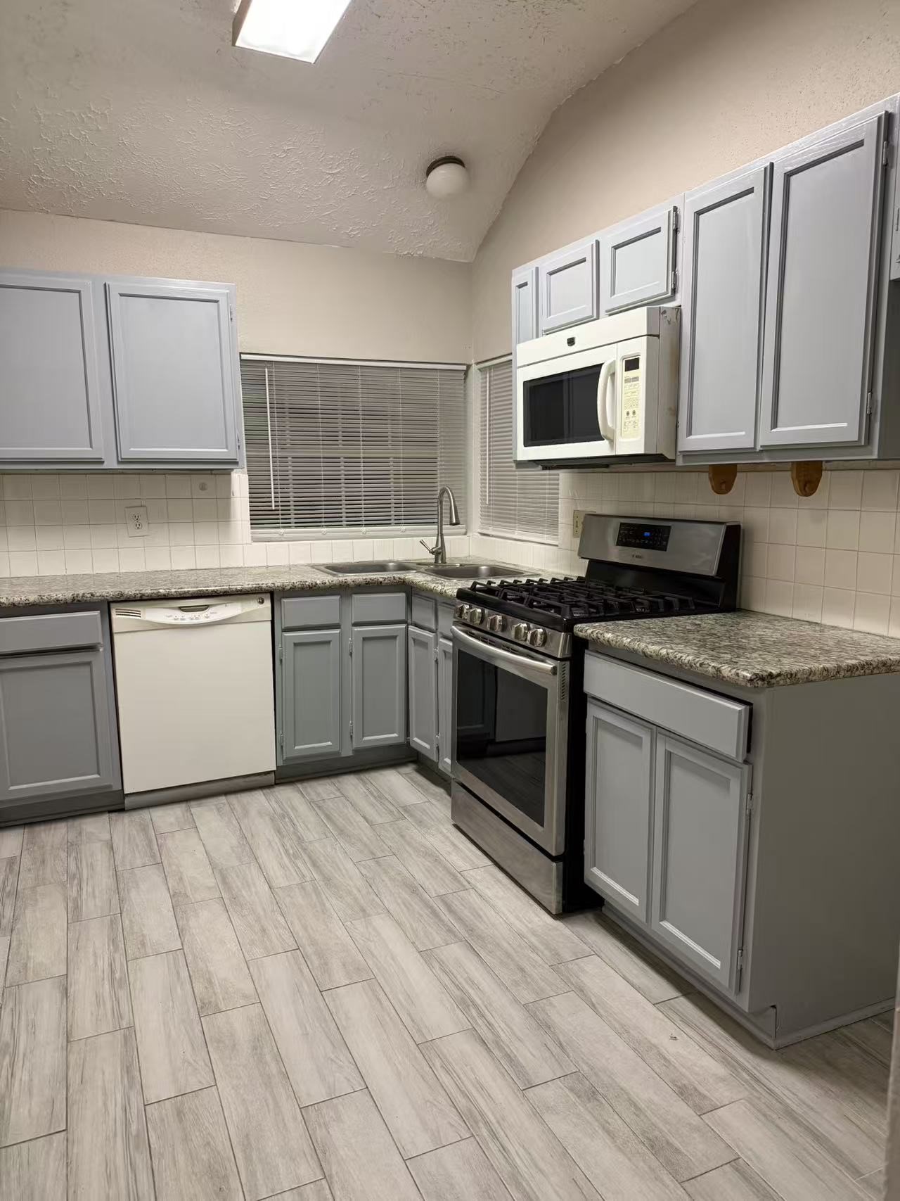 343 Elder Vista Drive, Houston, TX 77598