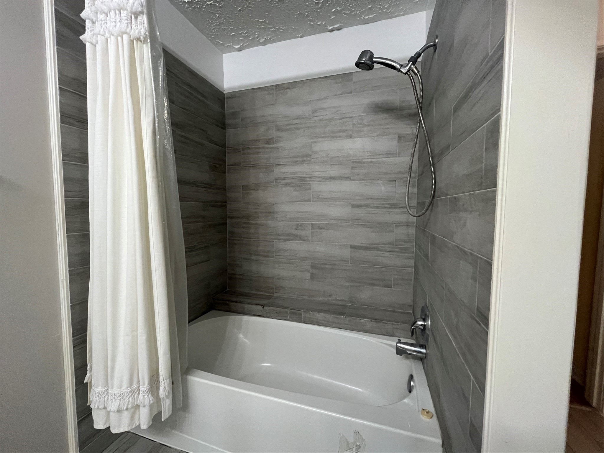 343 Elder Vista Drive, Houston, TX 77598