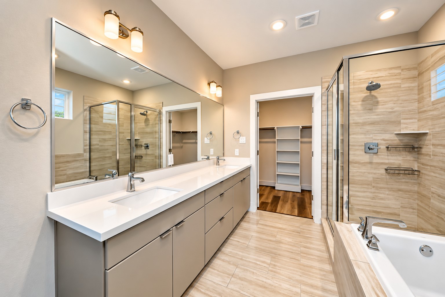 Primary bath-double sinks