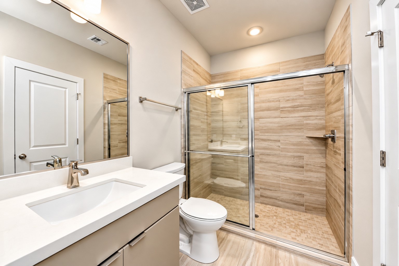 Ensuite first floor Ensuite first floor