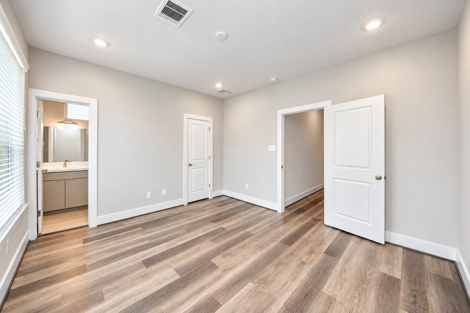 Third floor secondary bedroom