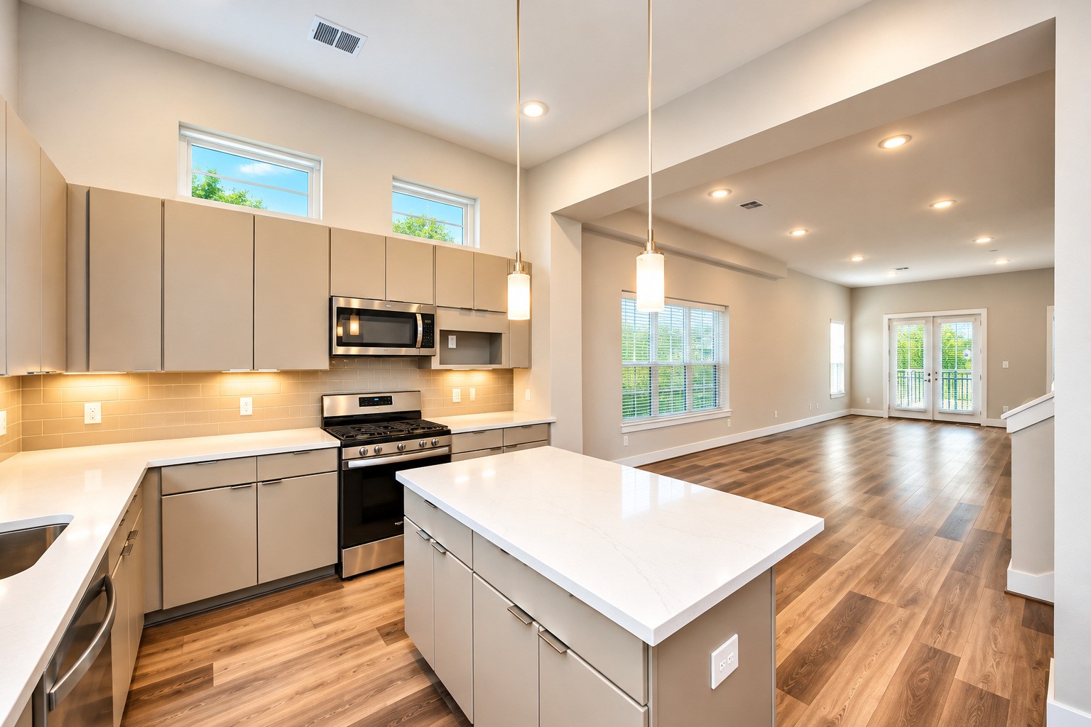 2nd Floor Dining/kitchen area