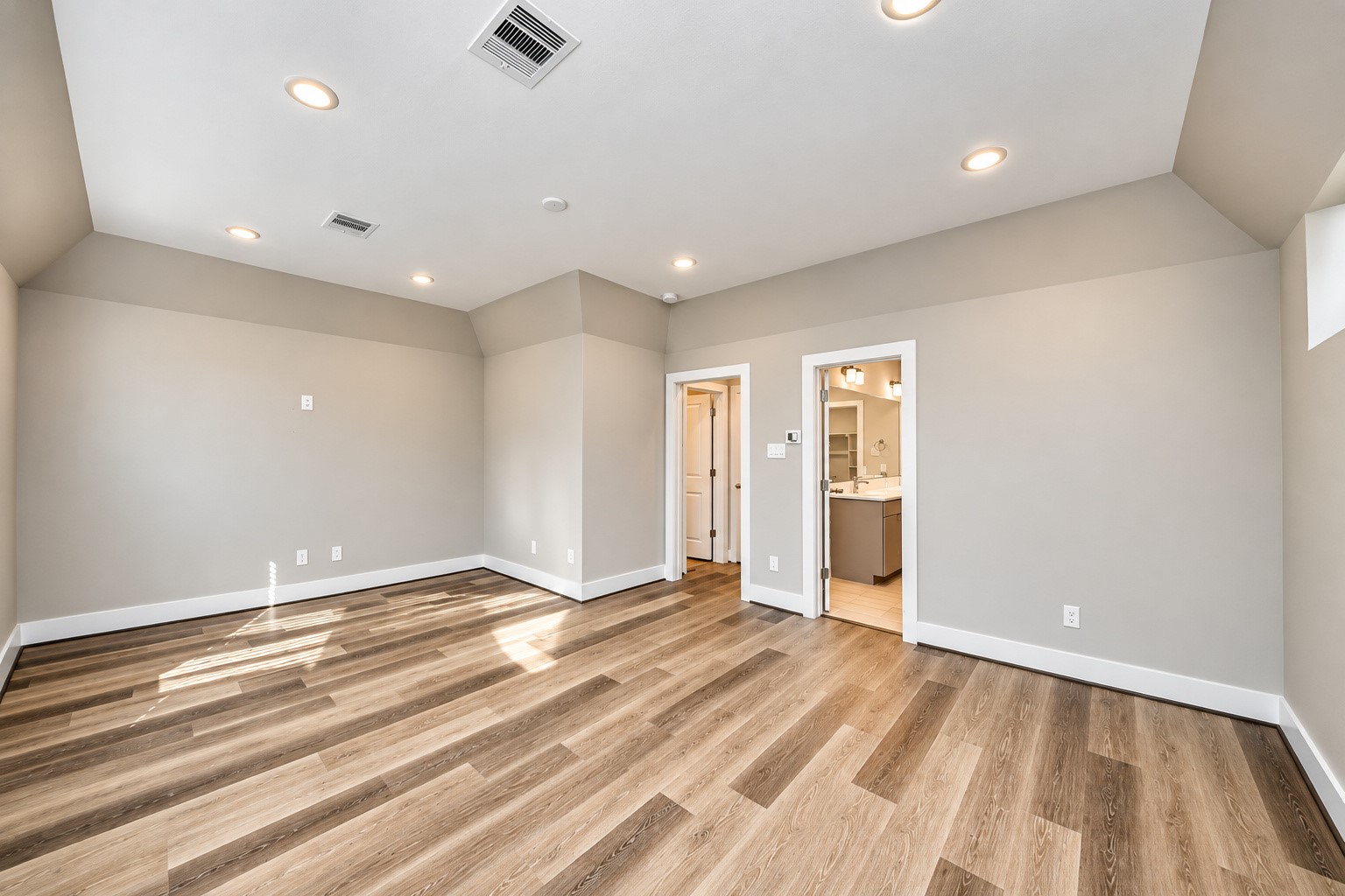 Primary bedroom