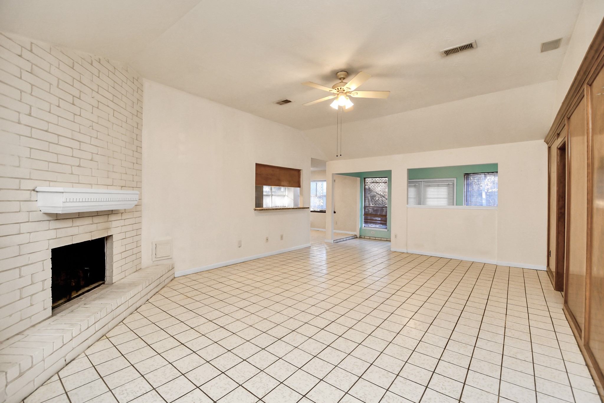 15015 Ringfield Drive, Houston, TX 77084