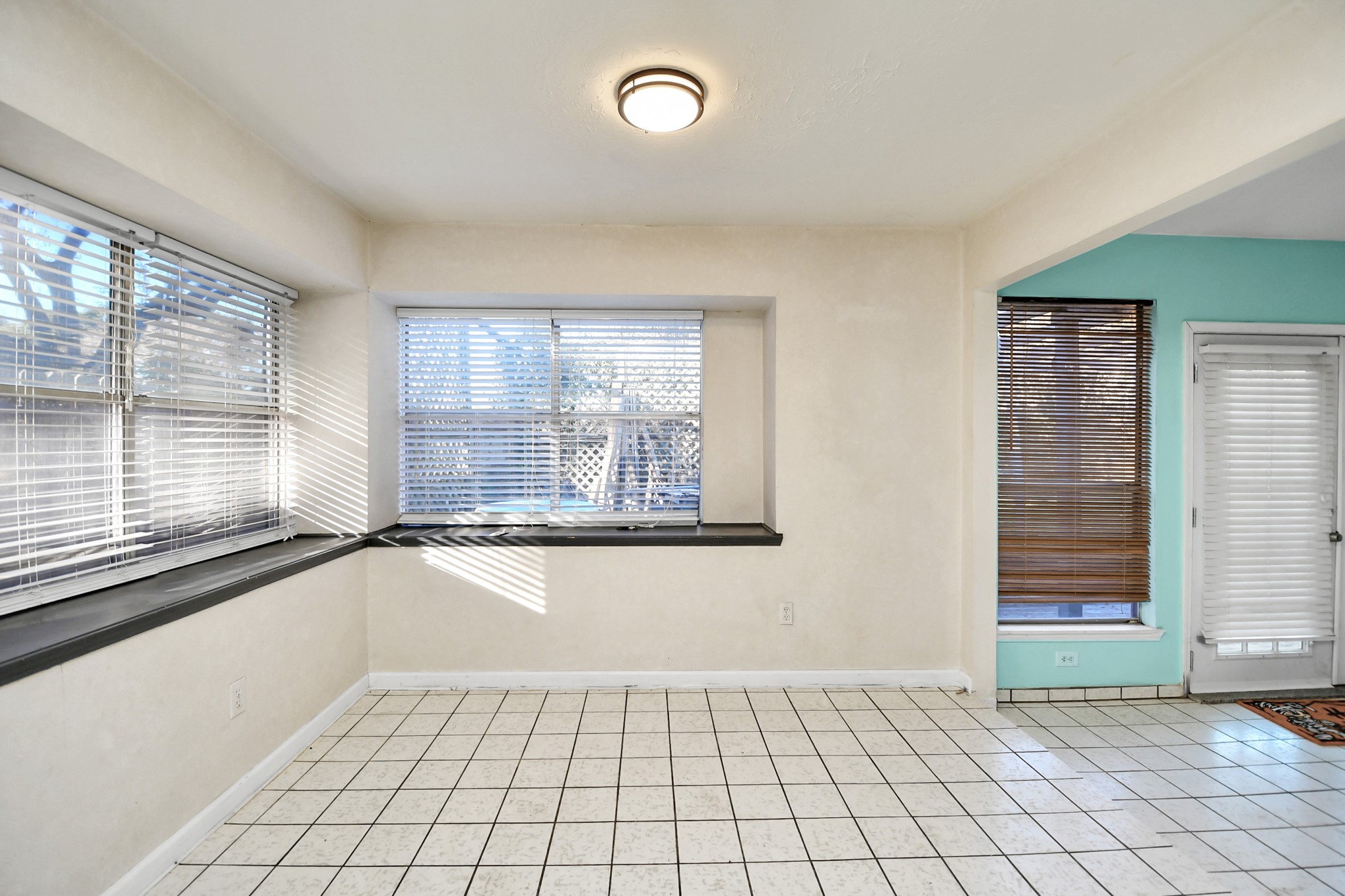 15015 Ringfield Drive, Houston, TX 77084