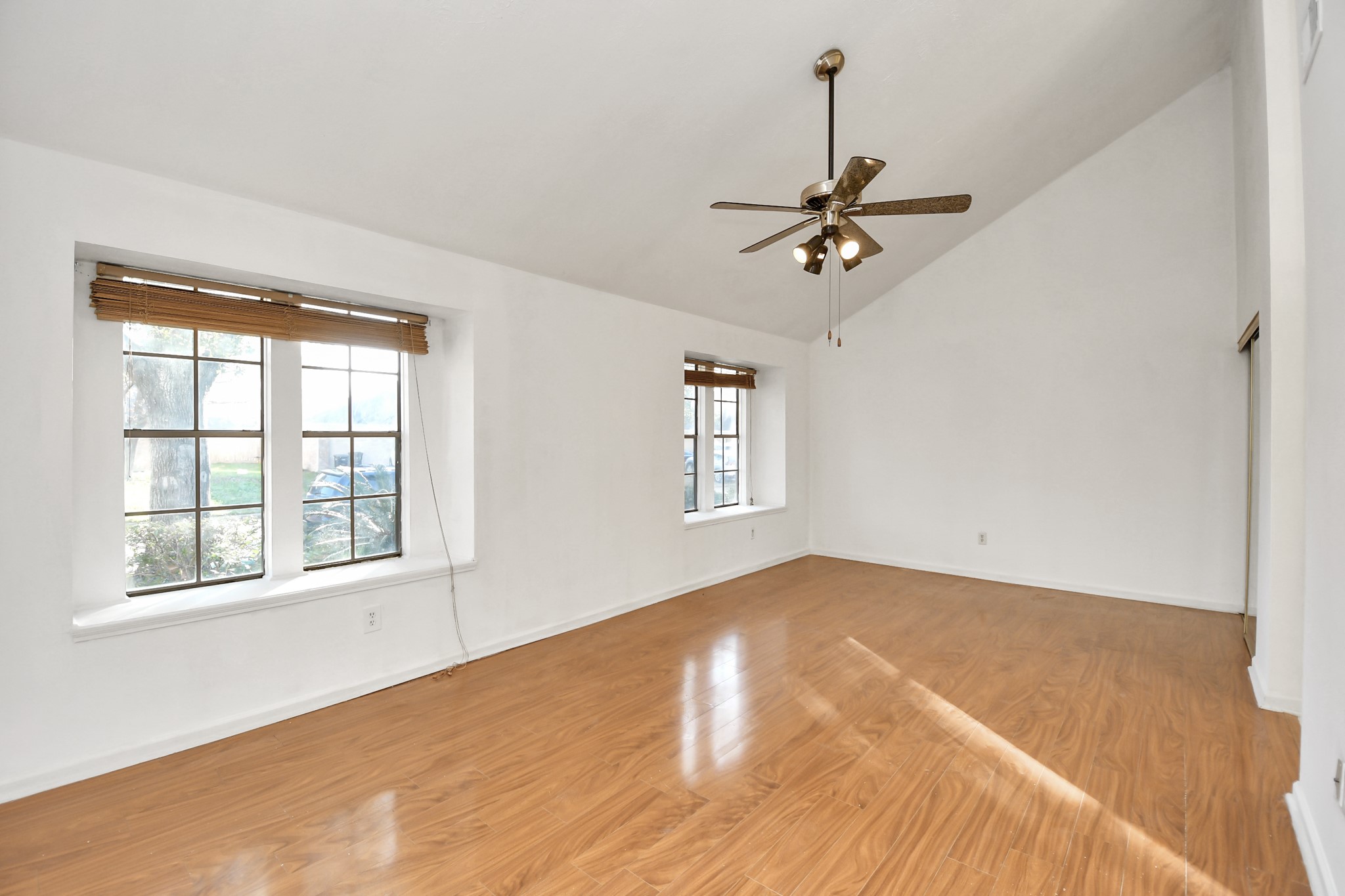 15015 Ringfield Drive, Houston, TX 77084