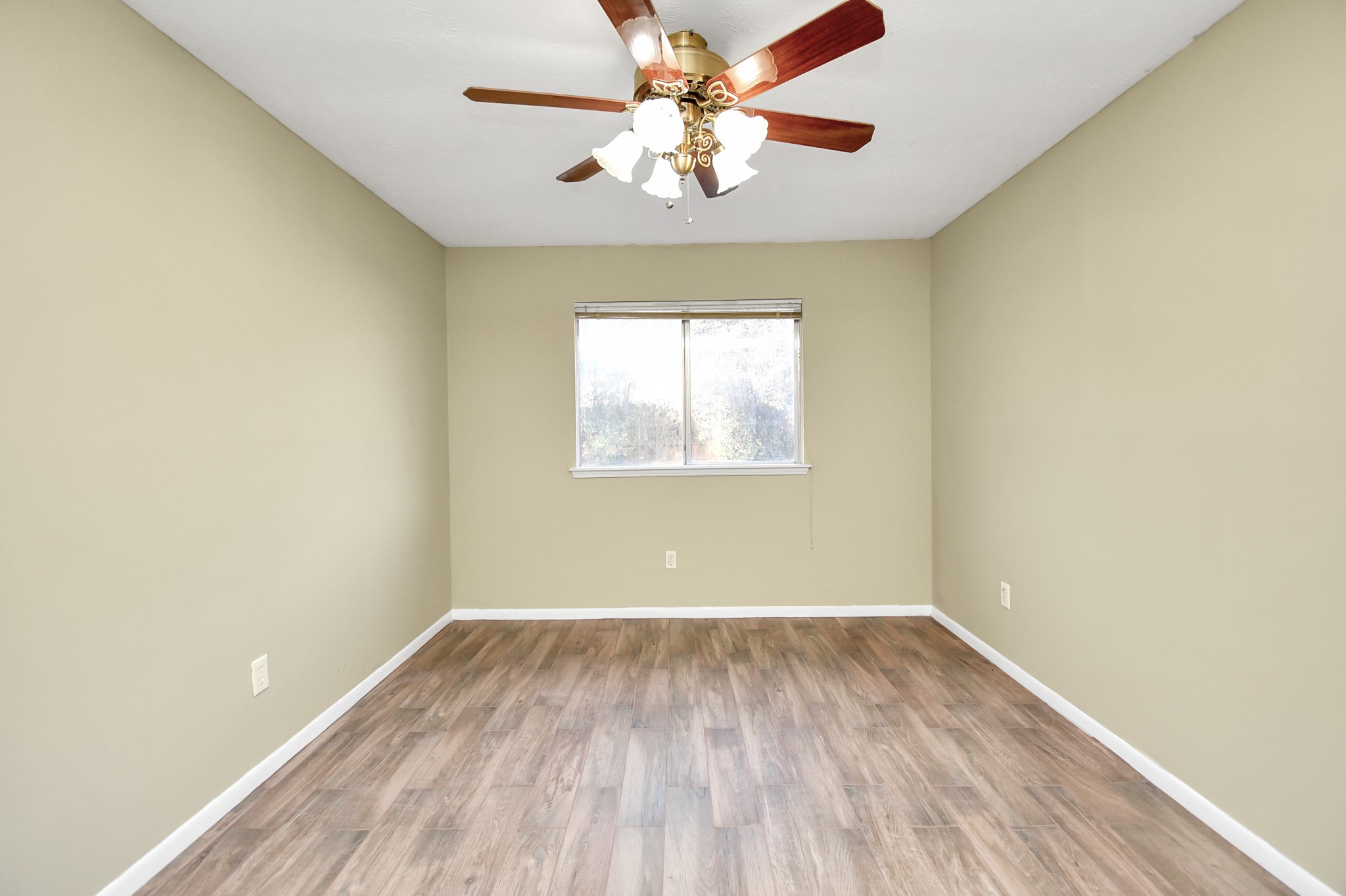 15015 Ringfield Drive, Houston, TX 77084