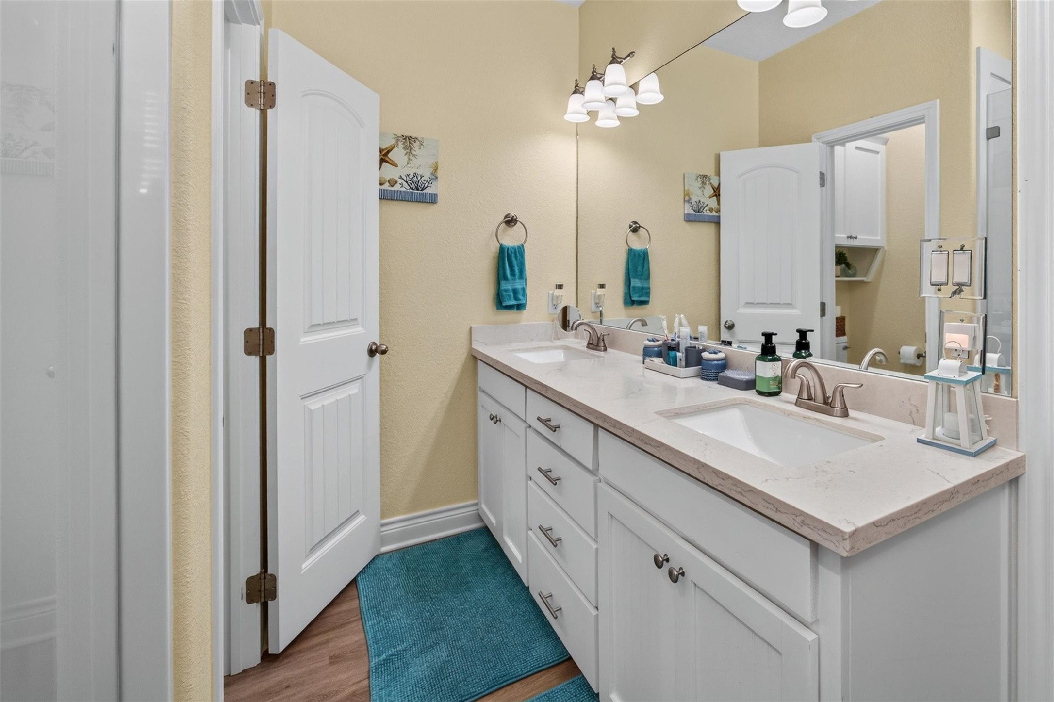 4022 Fort Bend Drive, Galveston, TX 77554