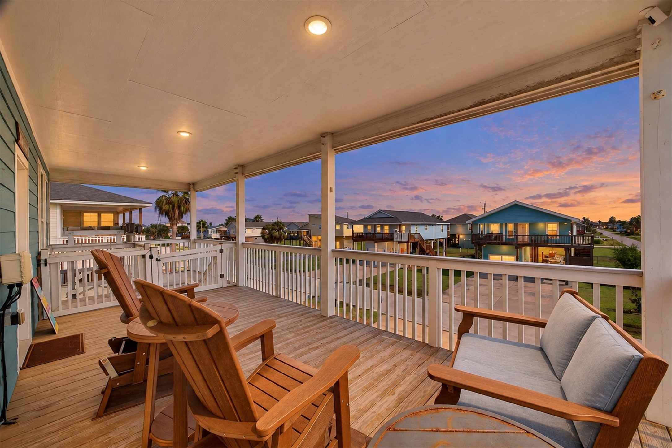 4022 Fort Bend Drive, Galveston, TX 77554