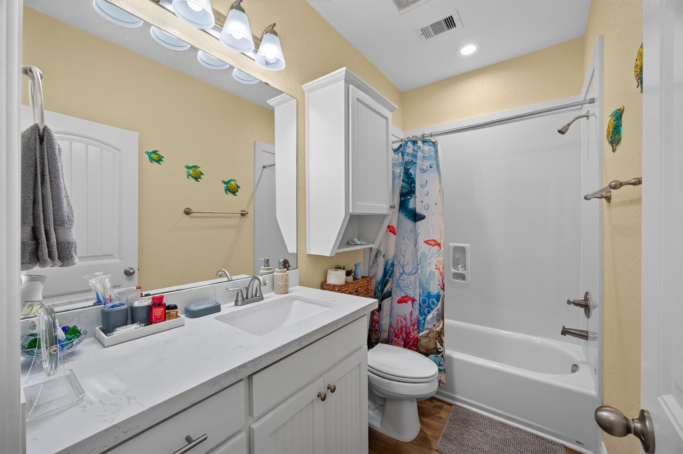 4022 Fort Bend Drive, Galveston, TX 77554