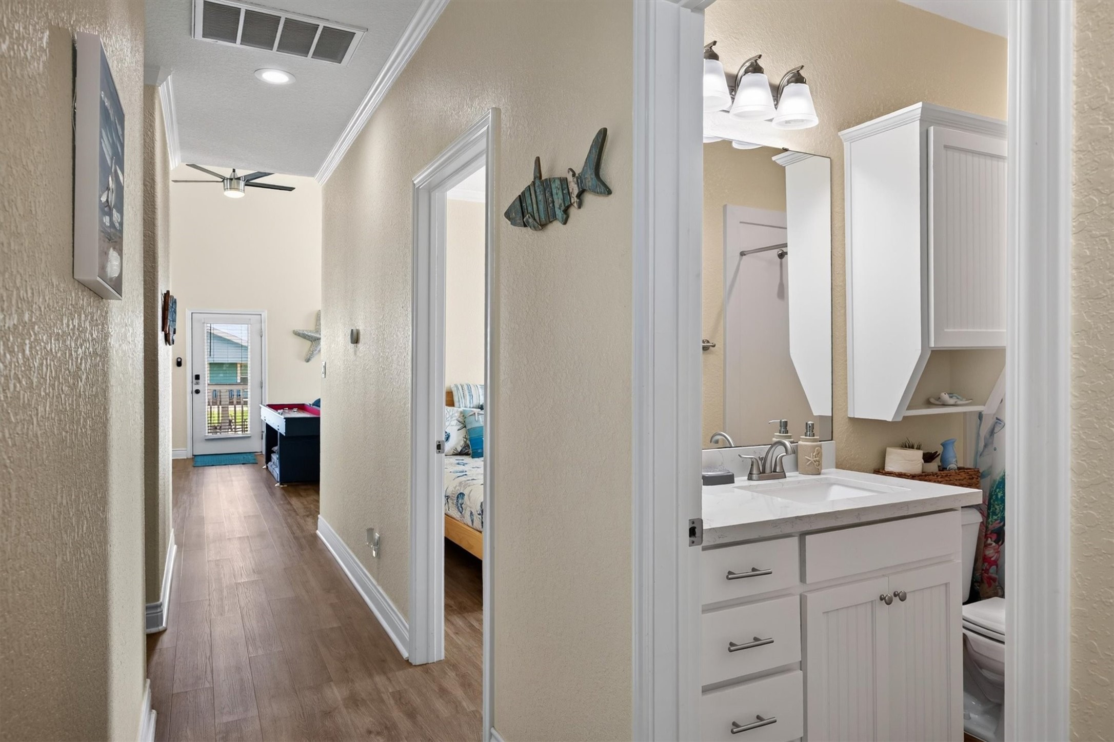 4022 Fort Bend Drive, Galveston, TX 77554