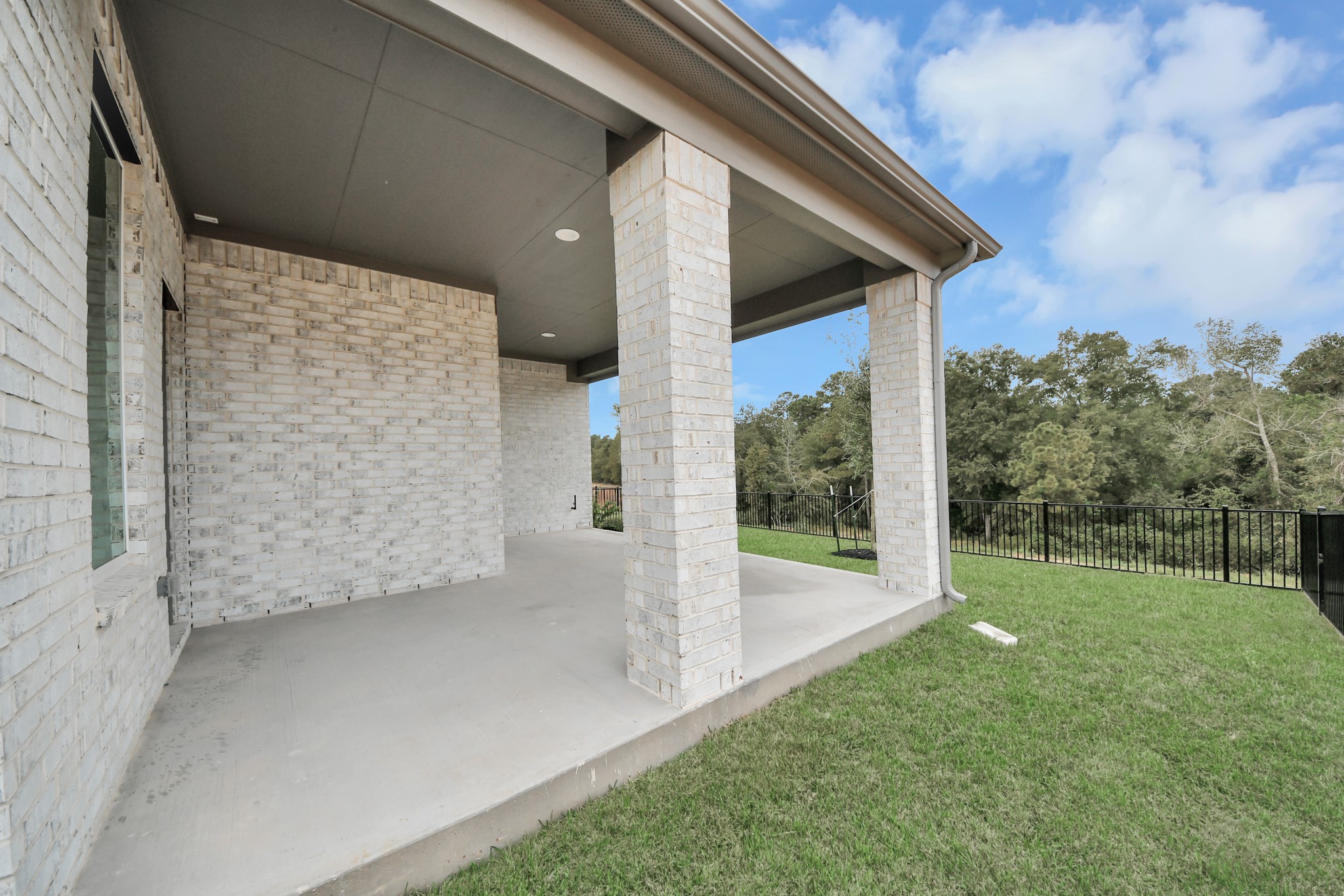 3065 Spoolwood Trail, Magnolia, TX 77355