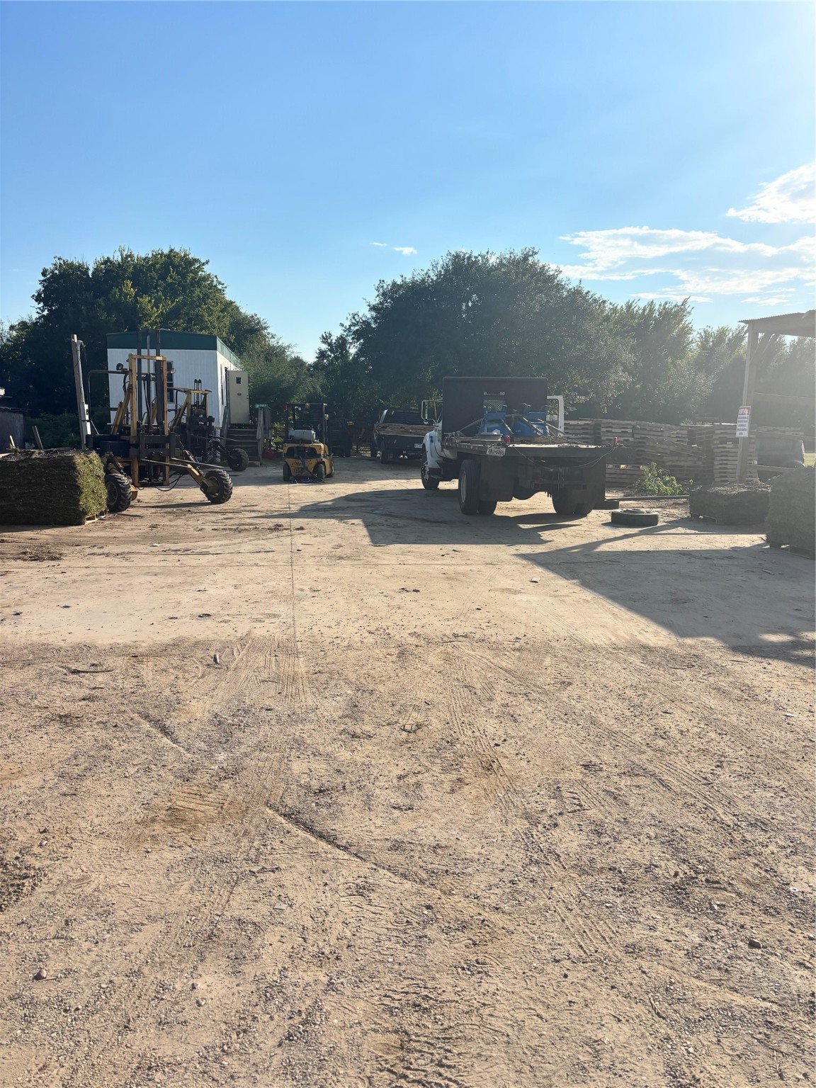 4701 Highway 6, Hitchcock, TX 77563 4701 Highway 6, Hitchcock, TX 77563