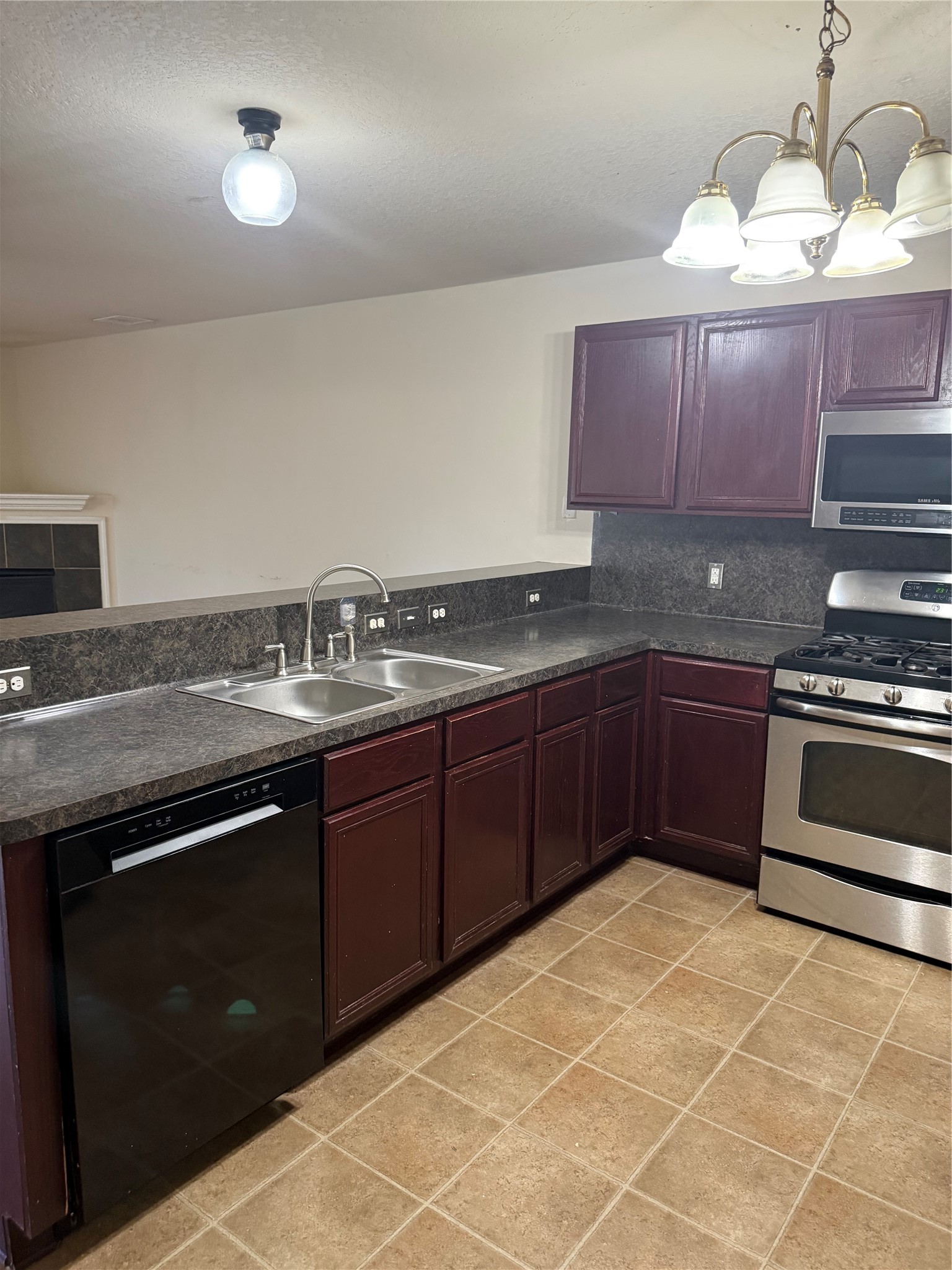 1330 Reedpoint Drive, Houston, TX 77090