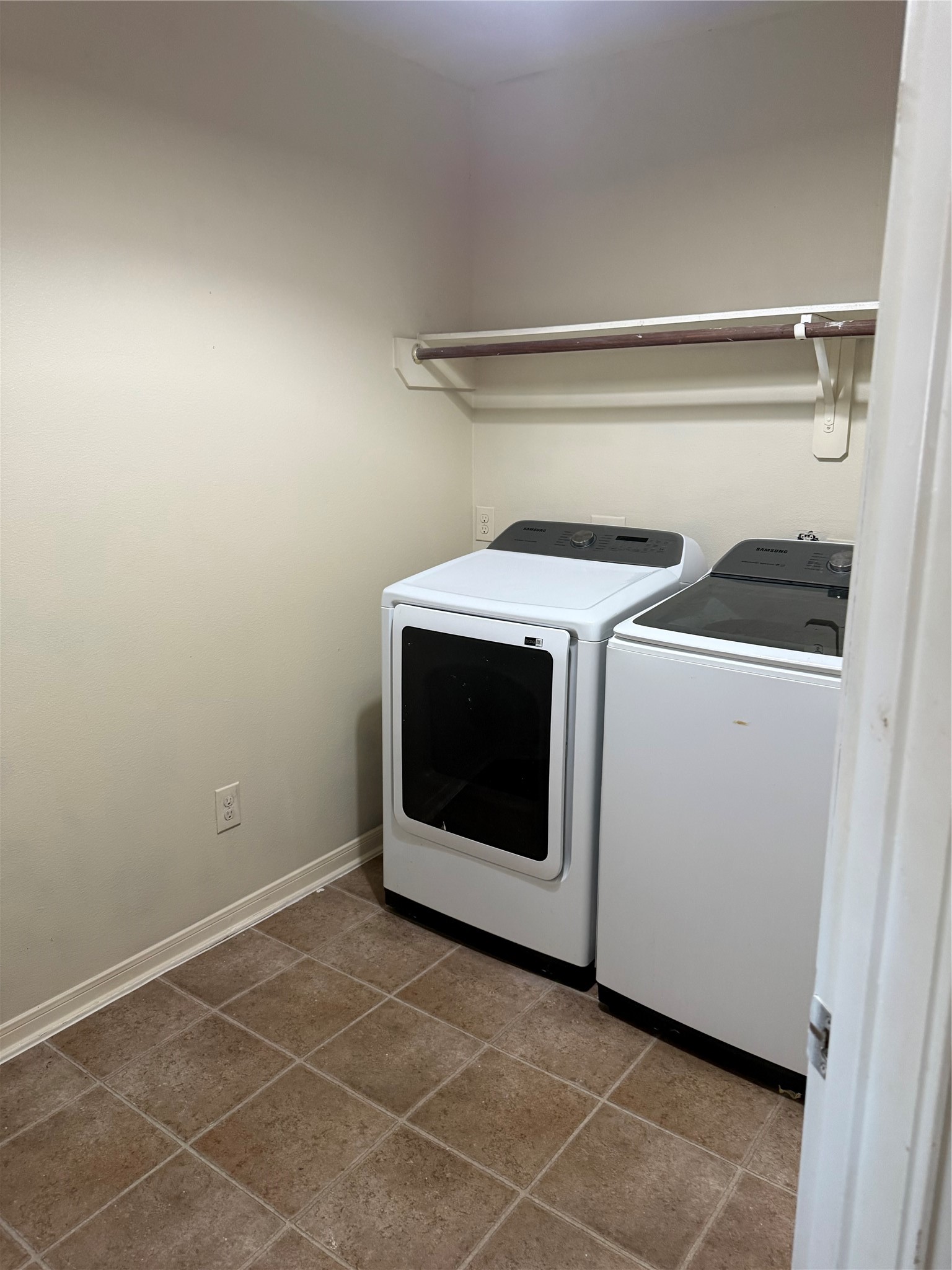 1330 Reedpoint Drive, Houston, TX 77090