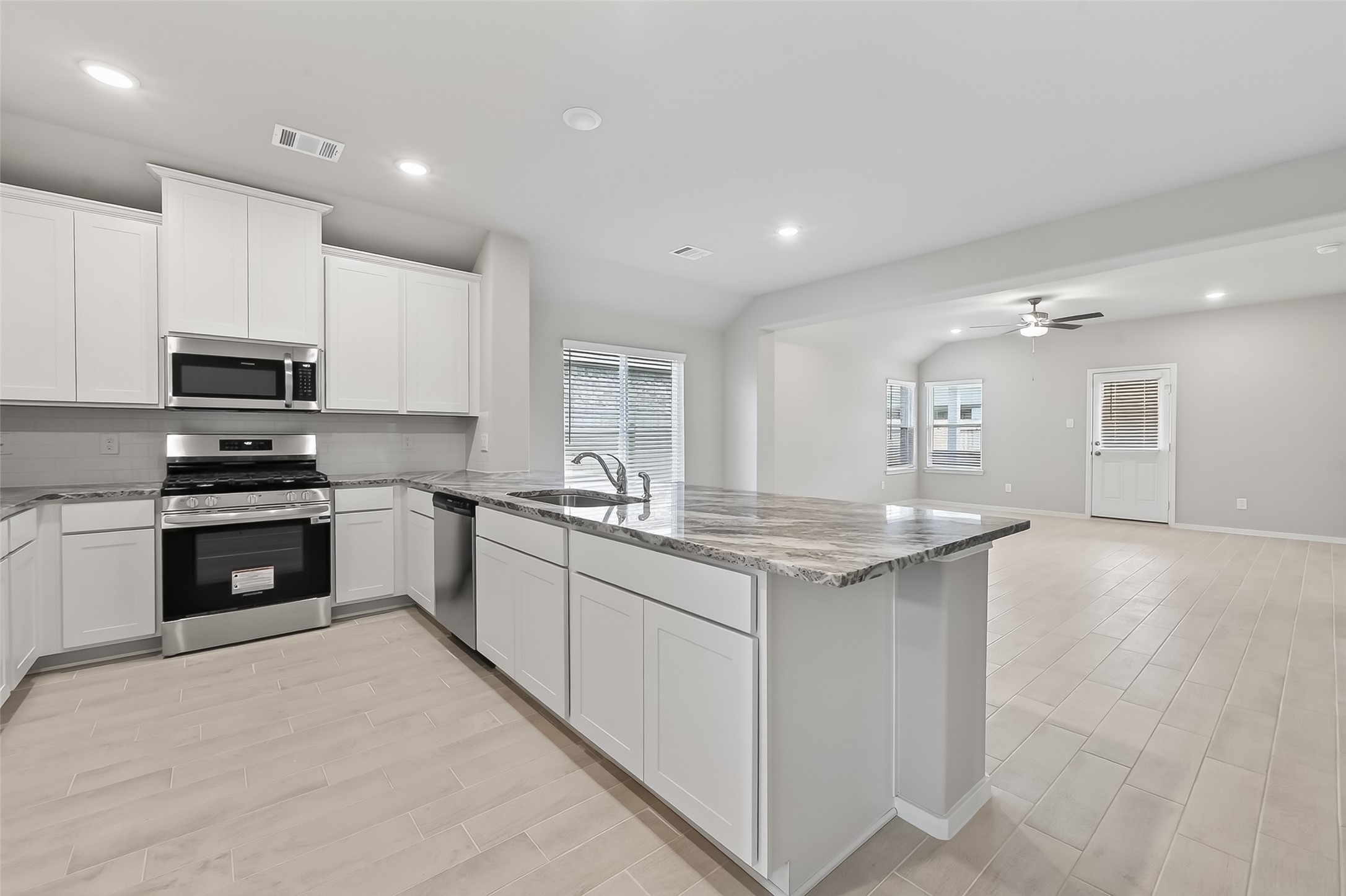 1108 Silver Maple Street, Magnolia, TX 77355
