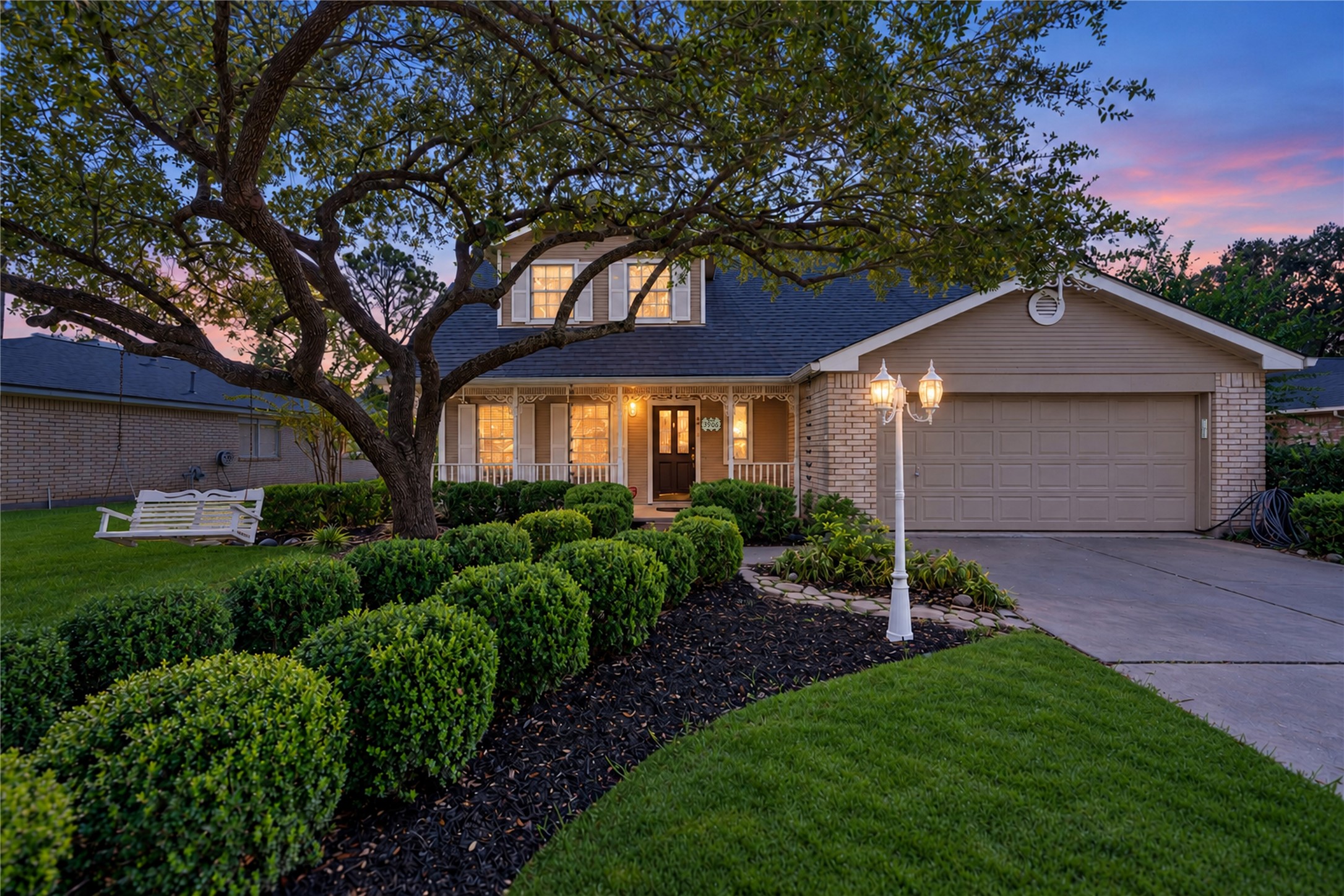 Welcome to 3906 Green Fields! Quaint, charming, and spacious.