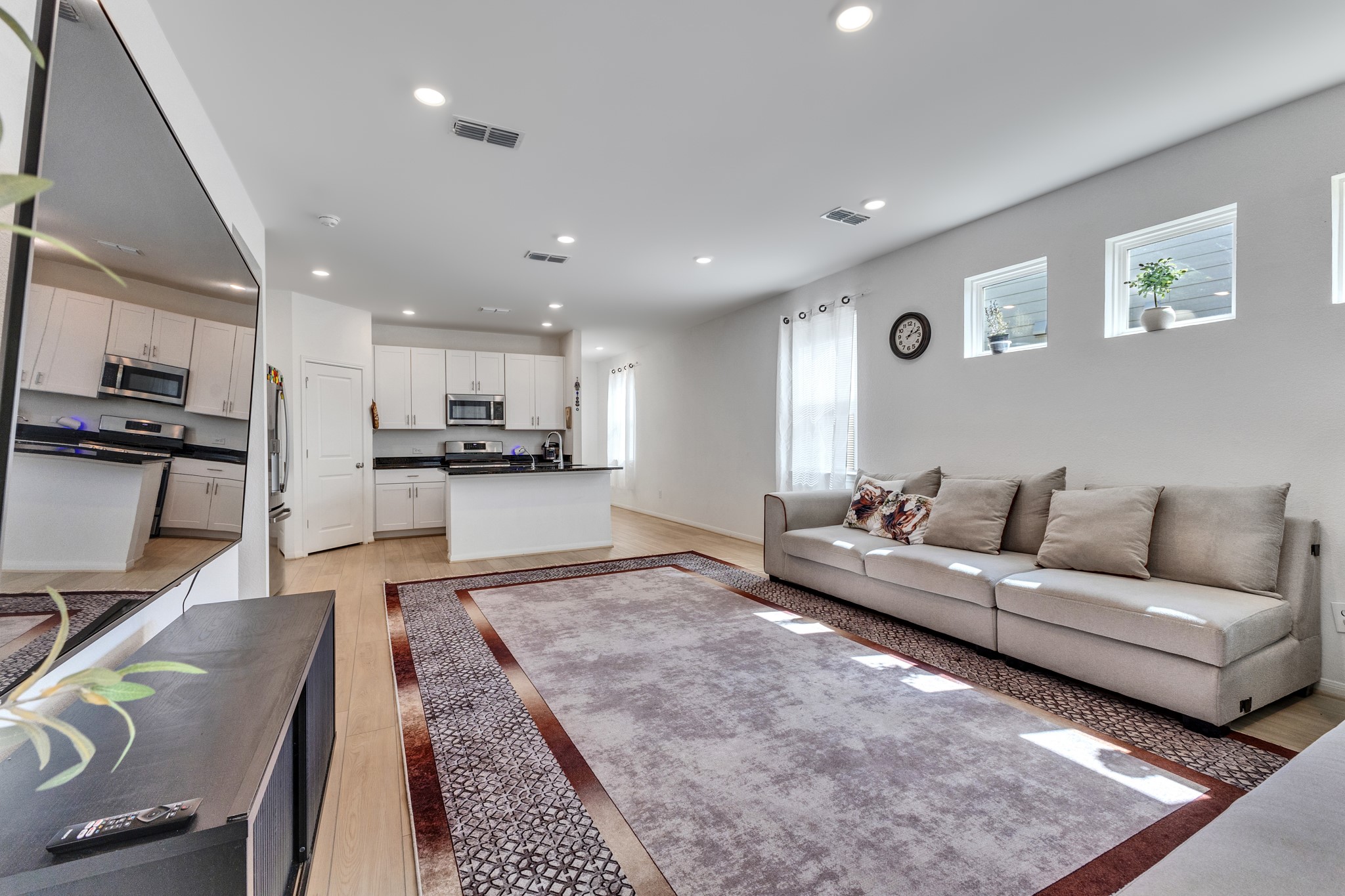 1723 Greendale Drive, Missouri City, TX 77489
