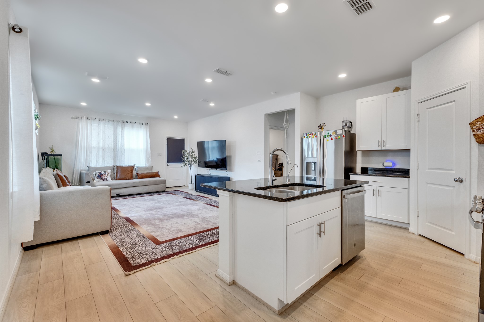1723 Greendale Drive, Missouri City, TX 77489