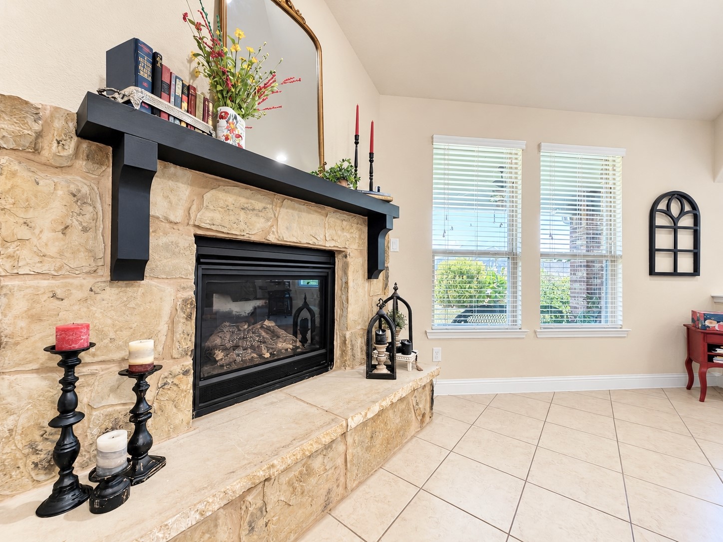 2285 Quiet Bluff Lane, League City, TX 77573