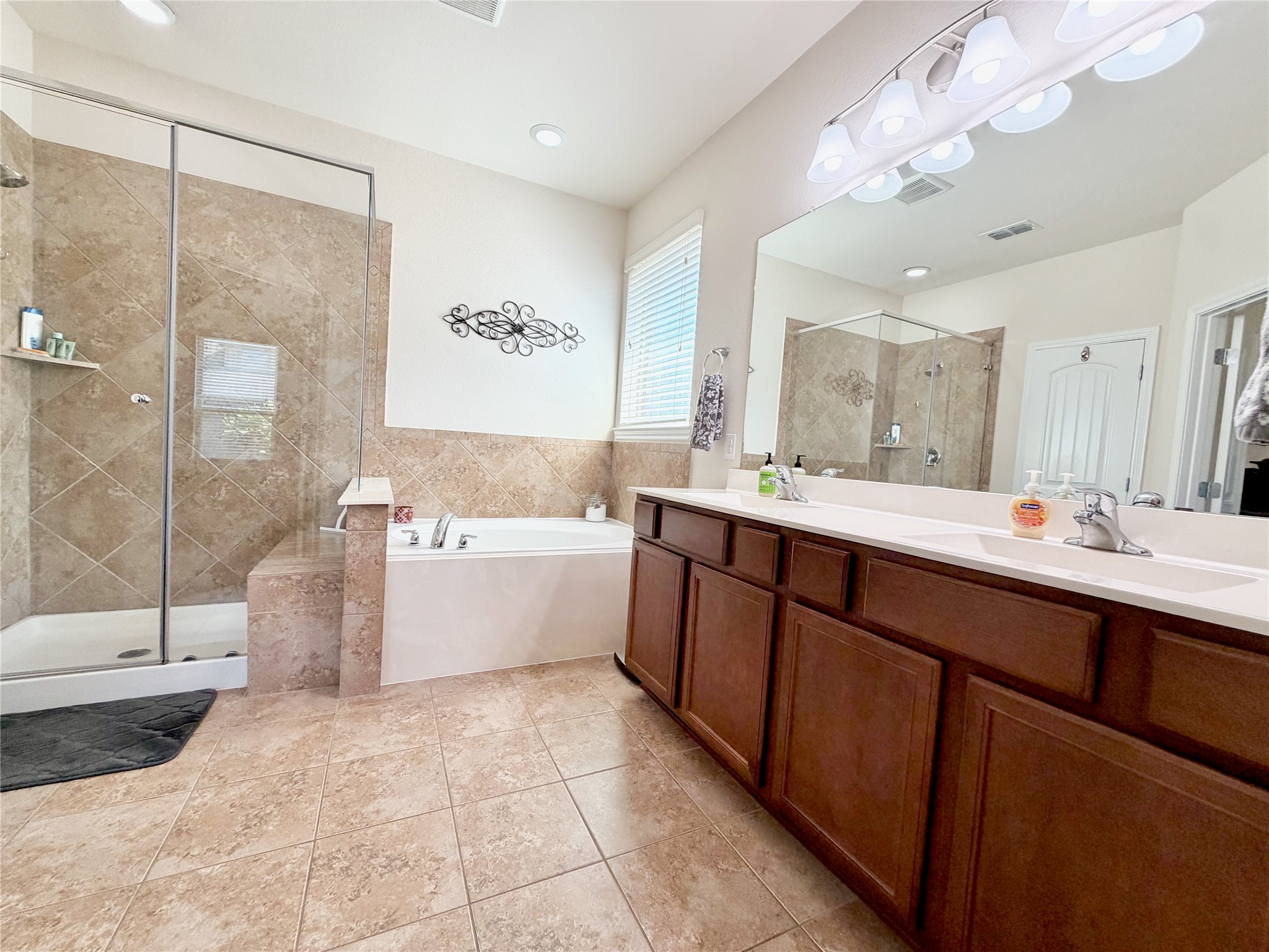 2285 Quiet Bluff Lane, League City, TX 77573