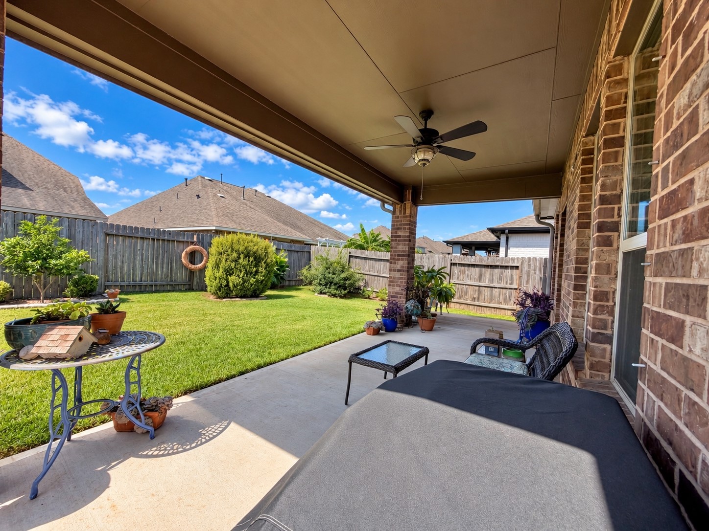 2285 Quiet Bluff Lane, League City, TX 77573