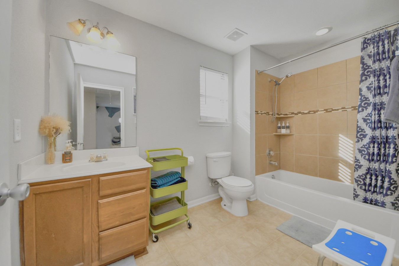 Secondary Full Bath upstairs
