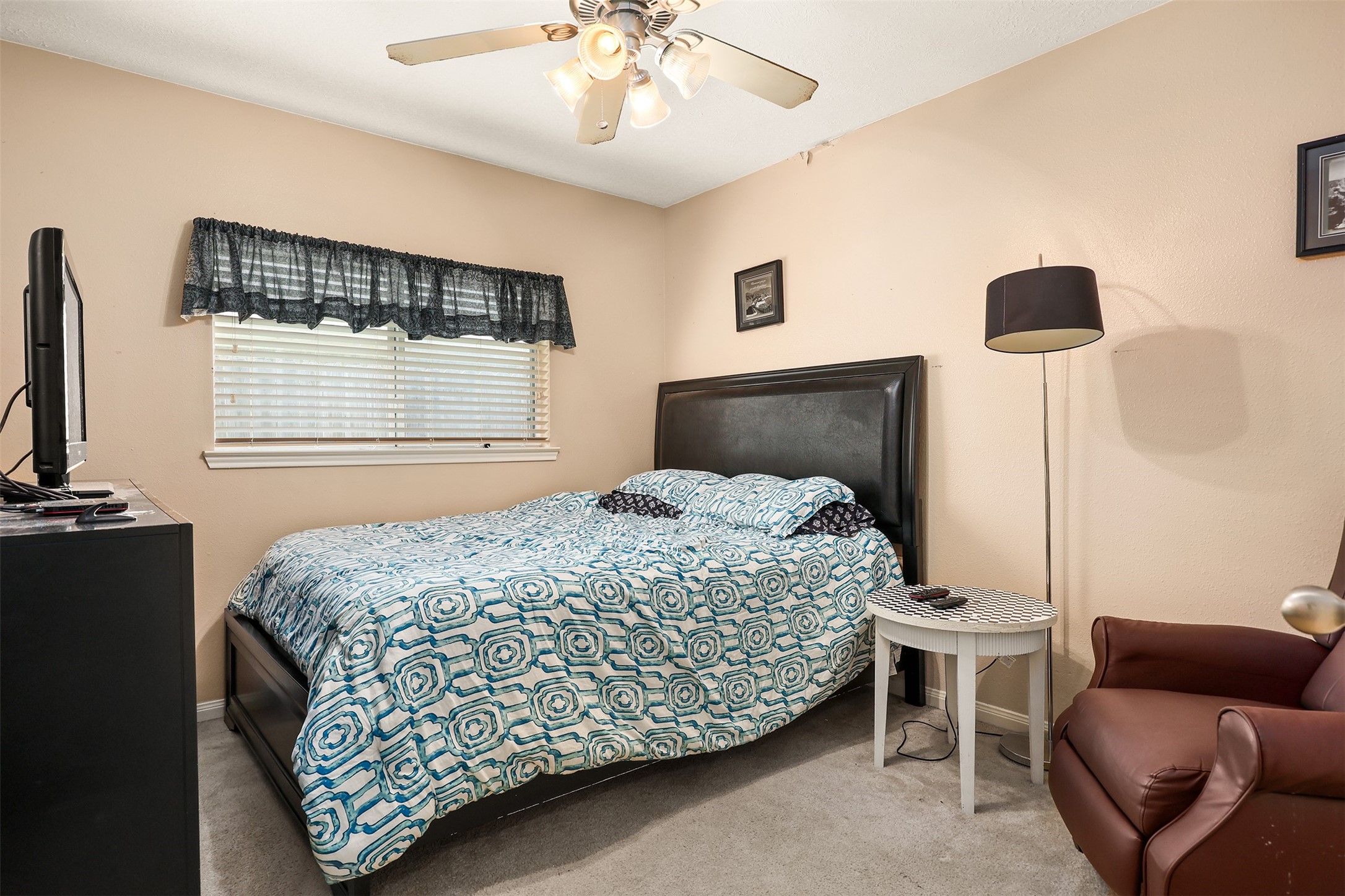 4906 Chase Stone Drive, Bacliff, TX 77518